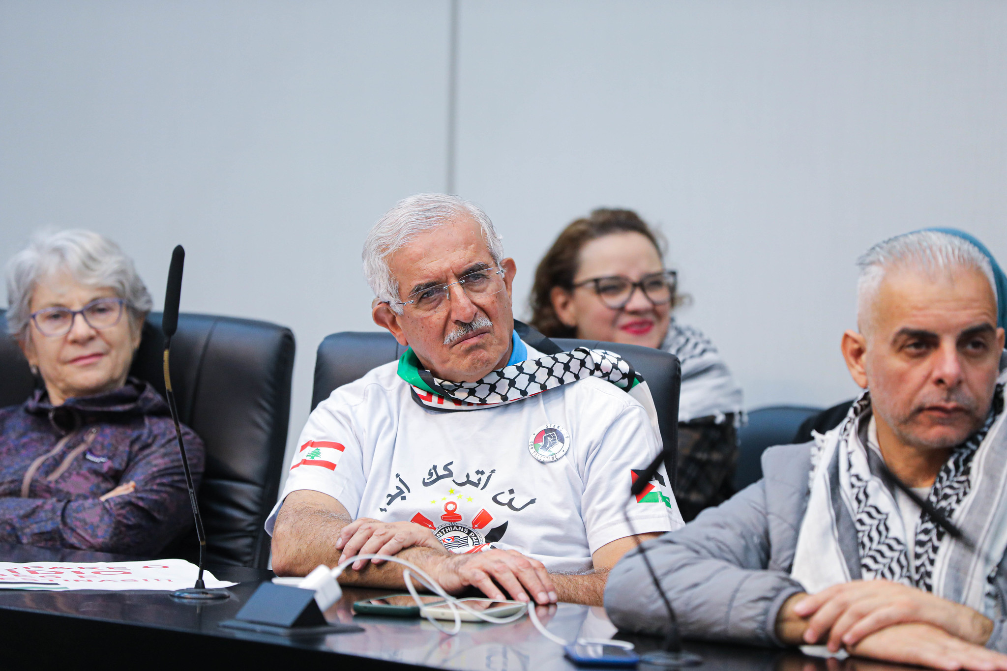 Fam�lias palestinas estiveram presentes<a style='float:right;color:#ccc' href='https://www3.al.sp.gov.br/repositorio/noticia/N-05-2026/fg364645.jpg' target=_blank><i class='bi bi-zoom-in'></i> Clique para ver a imagem </a>