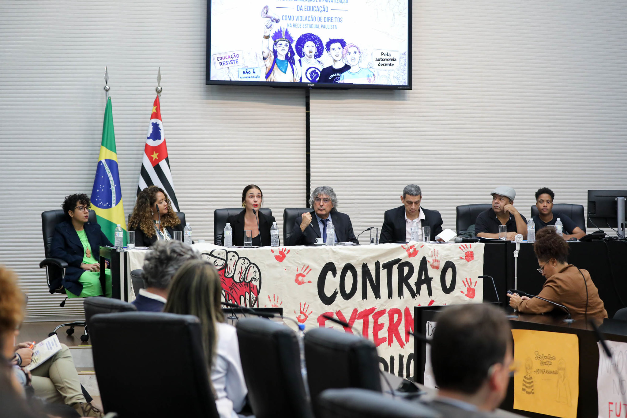 Audi�ncia P�blica debate plataformiza��o do ensino<a style='float:right;color:#ccc' href='https://www3.al.sp.gov.br/repositorio/noticia/N-05-2026/fg364759.jpg' target=_blank><i class='bi bi-zoom-in'></i> Clique para ver a imagem </a>