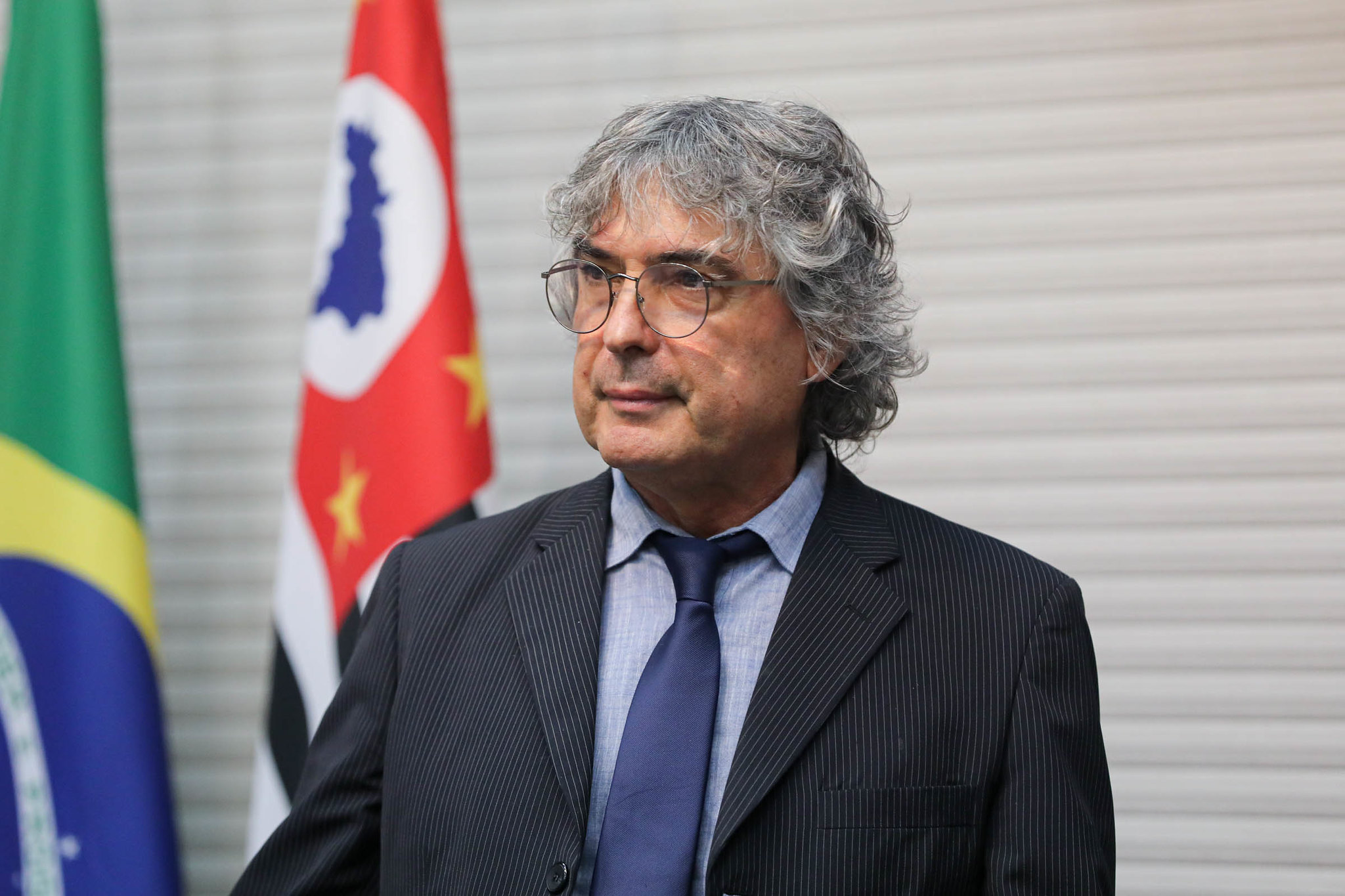 Deputado Carlos Giannazi (Psol) presidiu o debate<a style='float:right;color:#ccc' href='https://www3.al.sp.gov.br/repositorio/noticia/N-05-2026/fg364761.jpg' target=_blank><i class='bi bi-zoom-in'></i> Clique para ver a imagem </a>