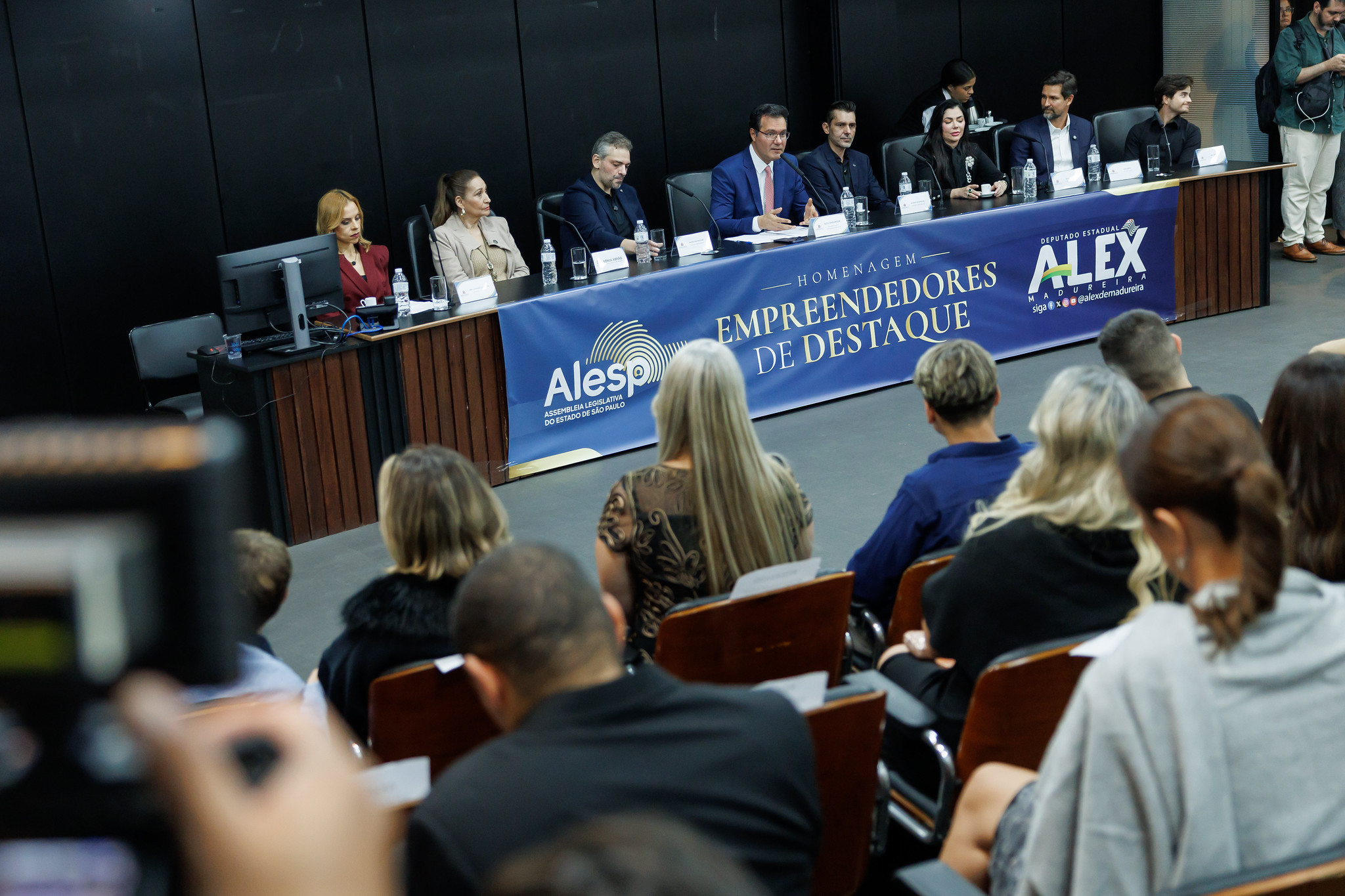 Empreendedores de Destaque 2026<a style='float:right;color:#ccc' href='https://www3.al.sp.gov.br/repositorio/noticia/N-05-2026/fg364824.jpg' target=_blank><i class='bi bi-zoom-in'></i> Clique para ver a imagem </a>
