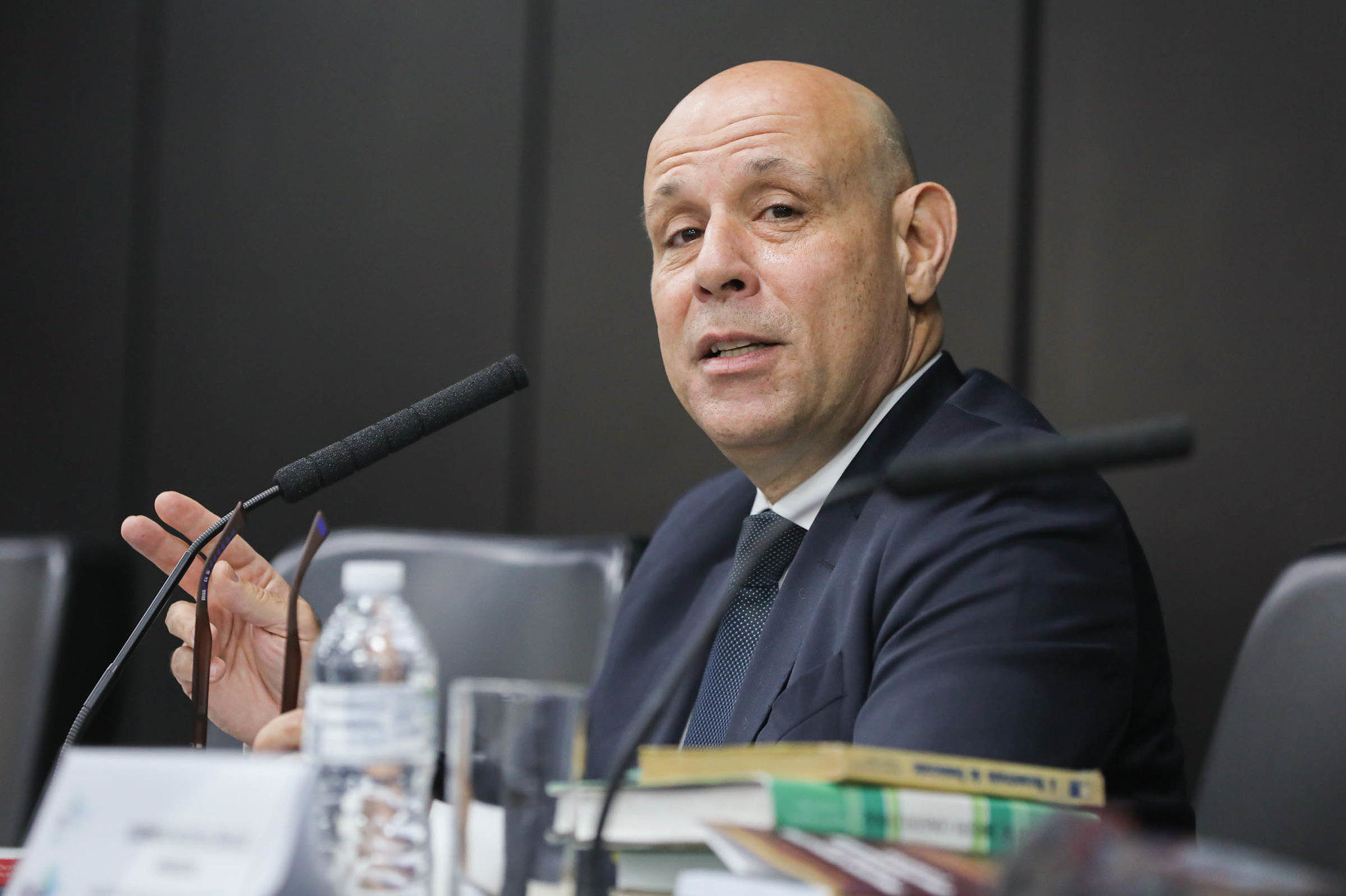 Dutra: debates fundamentais para vida p�blica<a style='float:right;color:#ccc' href='https://www3.al.sp.gov.br/repositorio/noticia/N-05-2026/fg364966.jpg' target=_blank><i class='bi bi-zoom-in'></i> Clique para ver a imagem </a>