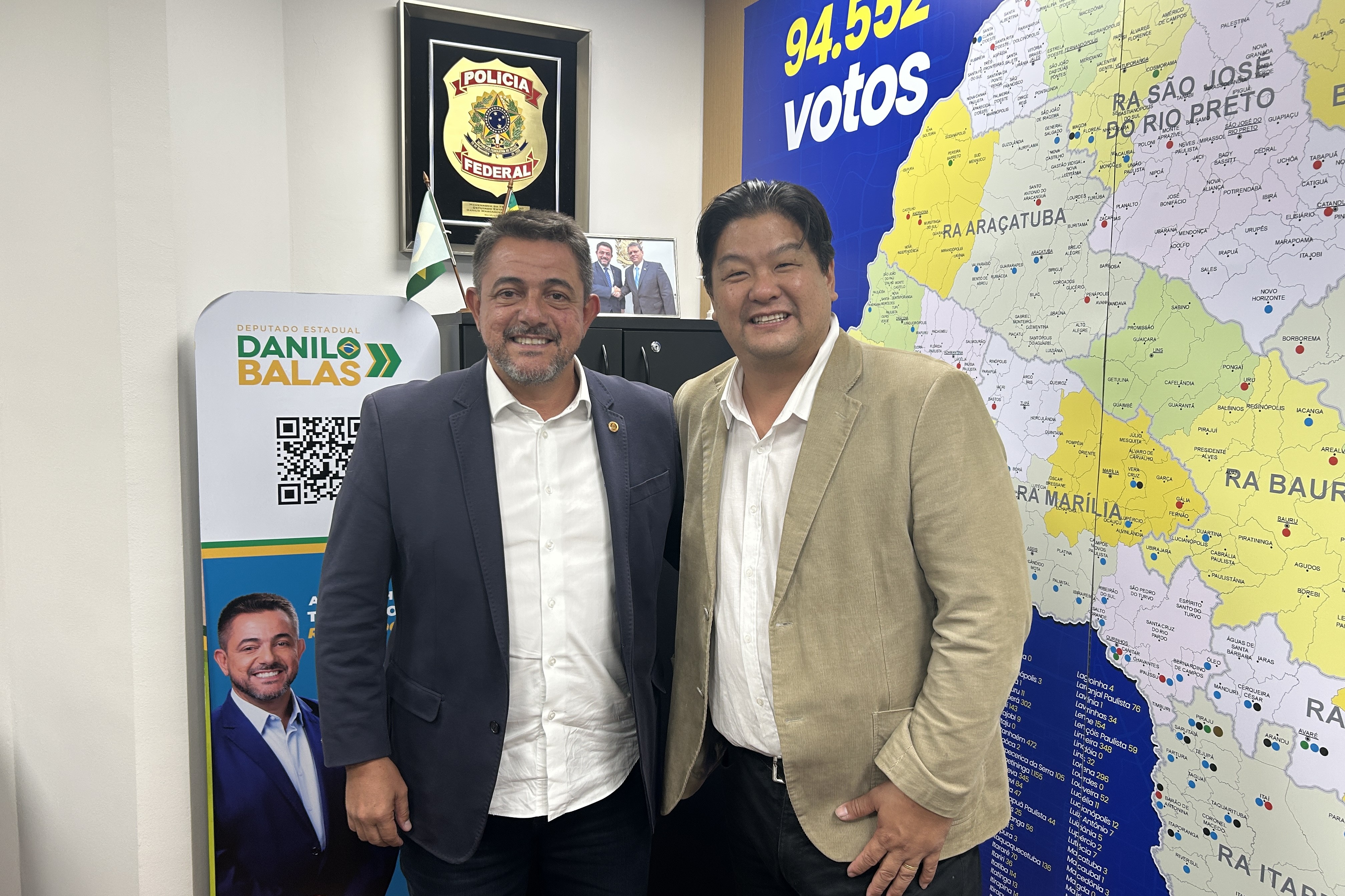 Danilo Balas e L�o Omori<a style='float:right;color:#ccc' href='https://www3.al.sp.gov.br/repositorio/noticia/N-05-2026/fg365102.jpg' target=_blank><i class='bi bi-zoom-in'></i> Clique para ver a imagem </a>