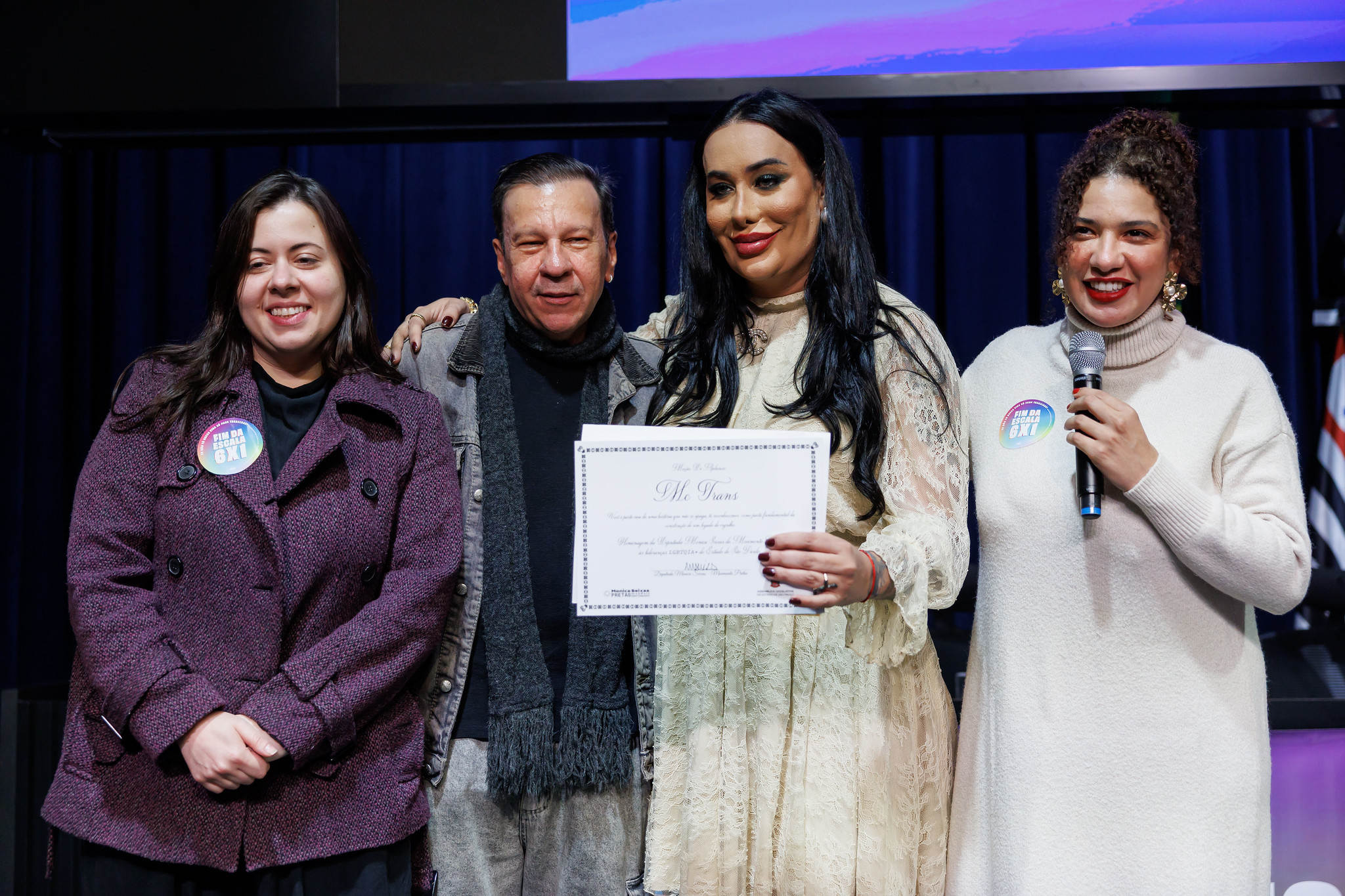 Entrega da Mo��o de Aplauso <a style='float:right;color:#ccc' href='https://www3.al.sp.gov.br/repositorio/noticia/N-05-2026/fg365120.jpg' target=_blank><i class='bi bi-zoom-in'></i> Clique para ver a imagem </a>