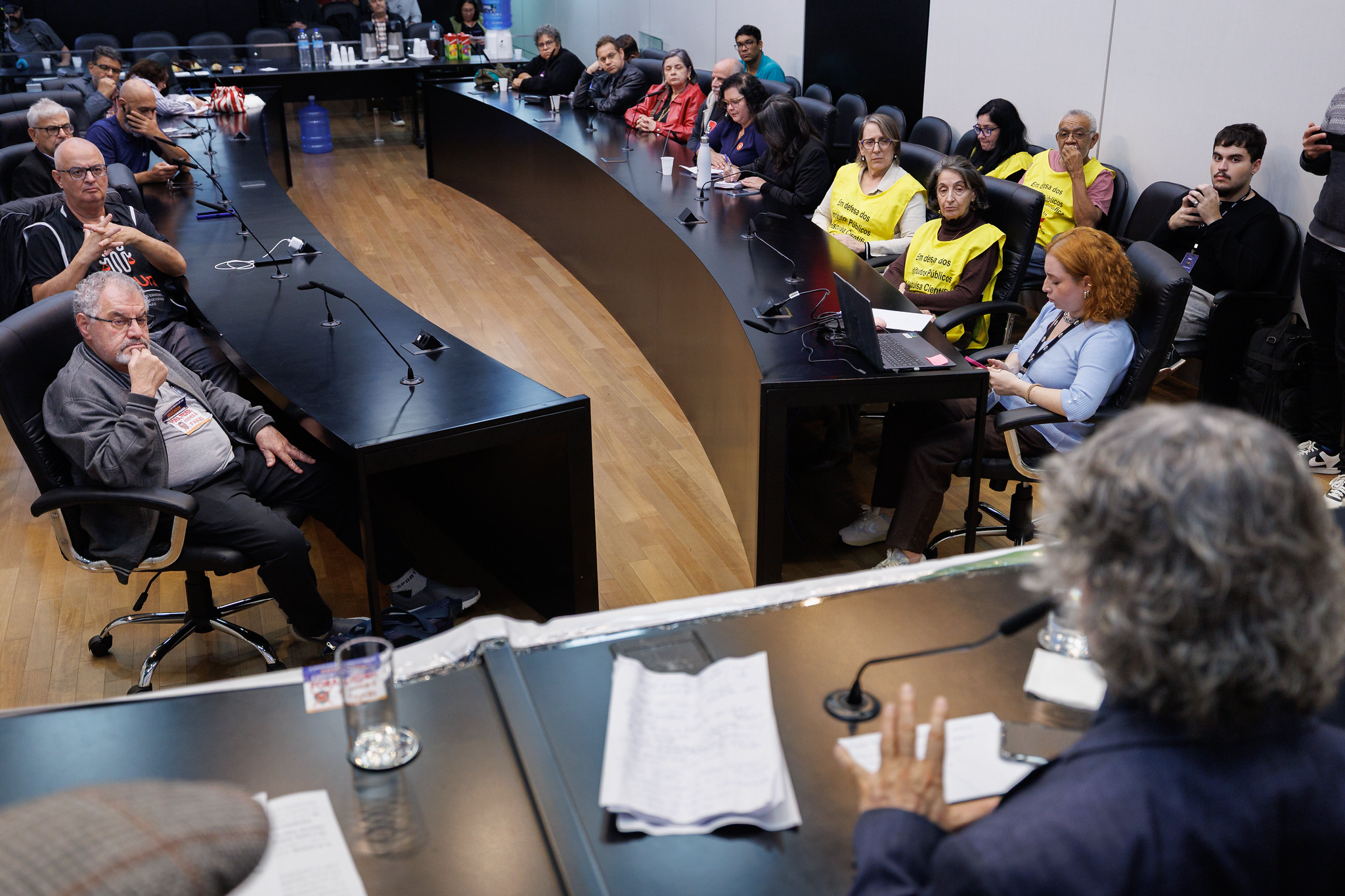 Mais de 15 sindicatos participaram da audi�ncia<a style='float:right;color:#ccc' href='https://www3.al.sp.gov.br/repositorio/noticia/N-05-2026/fg365325.jpg' target=_blank><i class='bi bi-zoom-in'></i> Clique para ver a imagem </a>