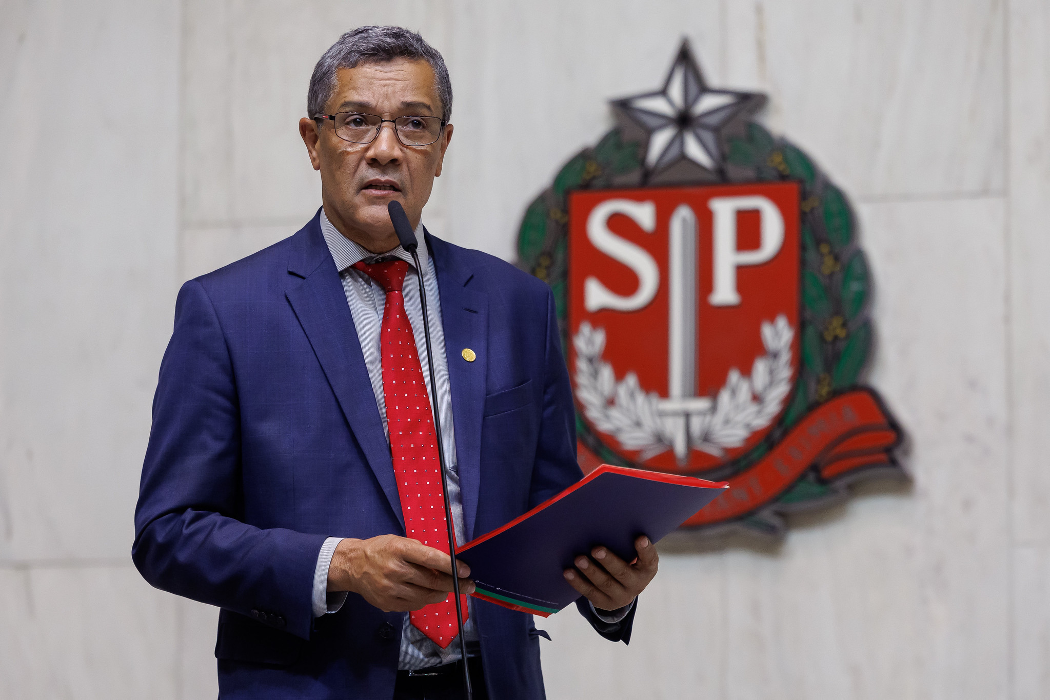 Reis: fim da escala 6 por 1 <a style='float:right;color:#ccc' href='https://www3.al.sp.gov.br/repositorio/noticia/N-05-2026/fg365371.jpg' target=_blank><i class='bi bi-zoom-in'></i> Clique para ver a imagem </a>