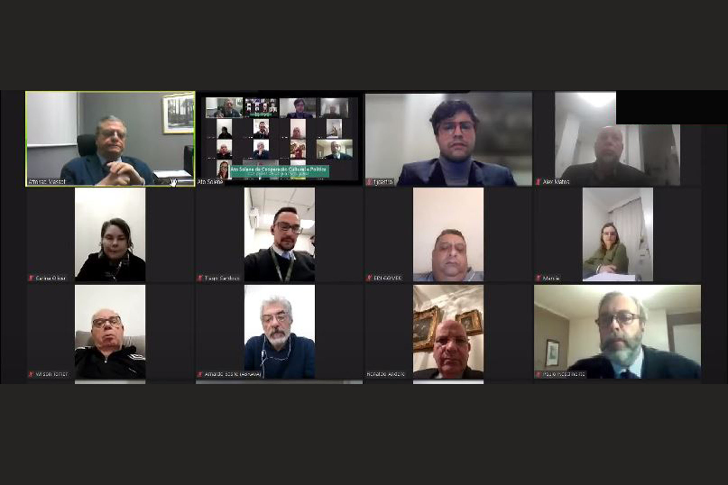 Ato Solene de Lanamento da Frente Parlamentar de Cooperao Cultural e Poltica dos Pases de Lngua Portuguesa em ambiente virtual 
 <a style='float:right;color:#ccc' href='https://www3.al.sp.gov.br/repositorio/noticia/N-06-2021/fg268820.jpg' target=_blank><i class='bi bi-zoom-in'></i> Clique para ver a imagem </a>