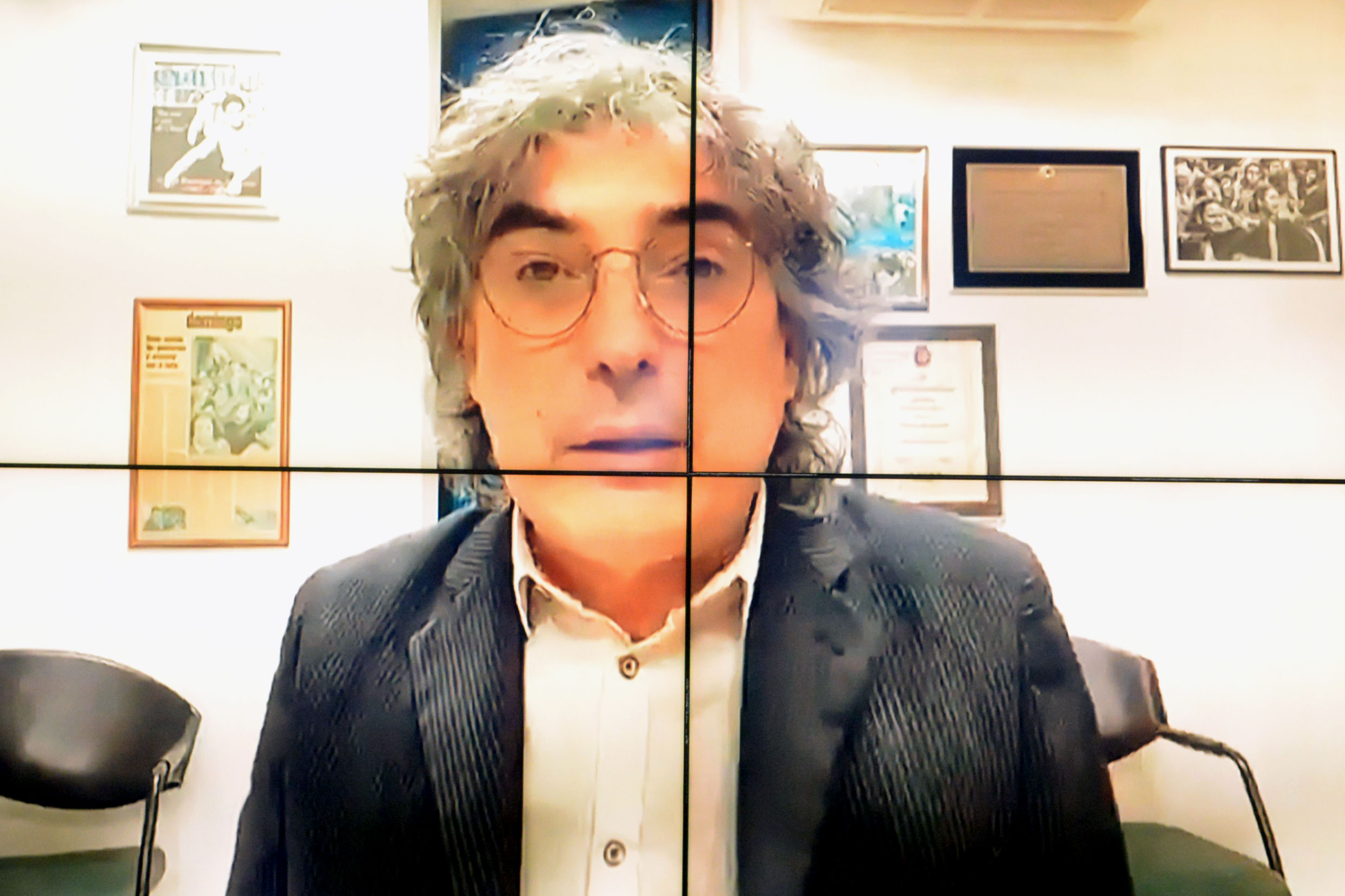 Carlos Giannazi na Tribuna Virtual<a style='float:right;color:#ccc' href='https://www3.al.sp.gov.br/repositorio/noticia/N-06-2021/fg269128.jpg' target=_blank><i class='bi bi-zoom-in'></i> Clique para ver a imagem </a>
