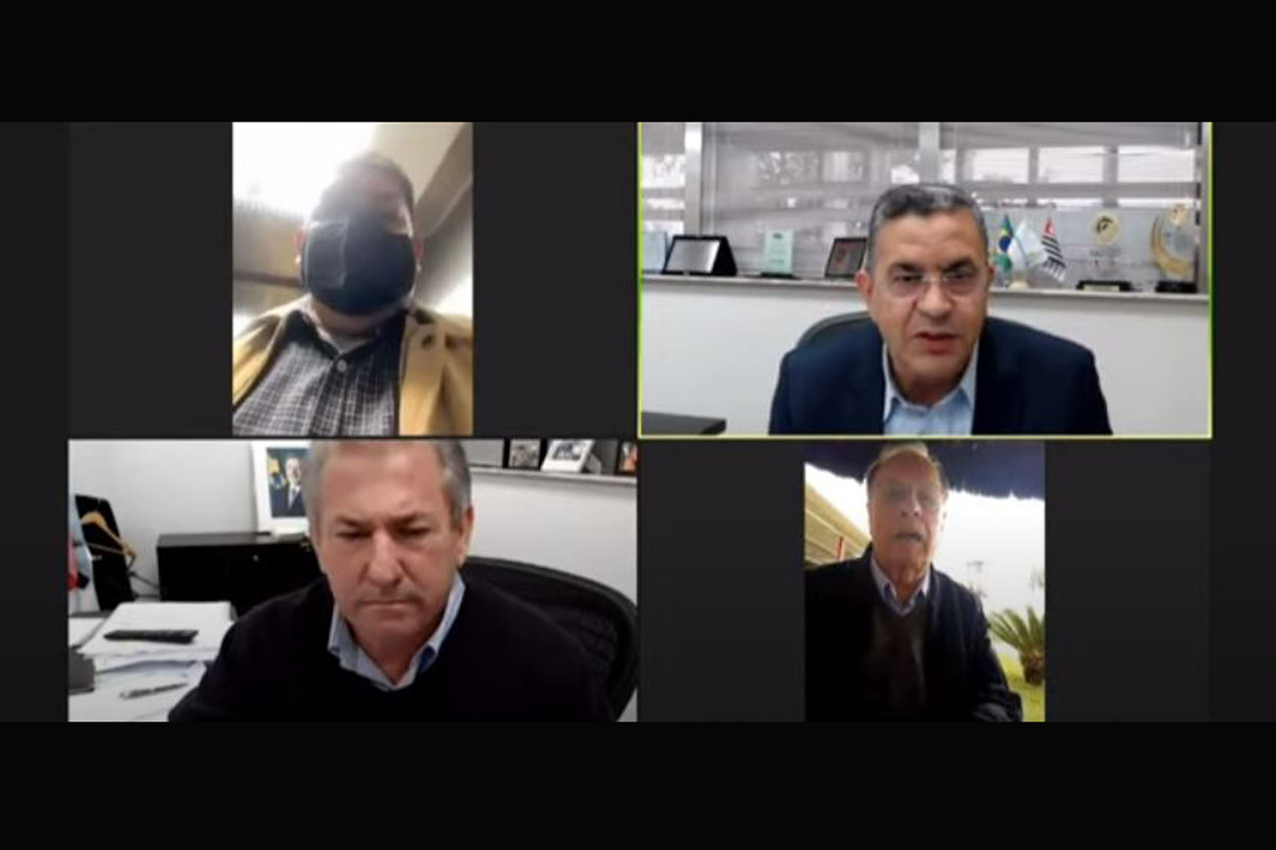 Comissão de Finanças Orçamento e Planejamento em ambiente virtual<a style='float:right;color:#ccc' href='https://www3.al.sp.gov.br/repositorio/noticia/N-06-2021/fg269393.jpg' target=_blank><i class='bi bi-zoom-in'></i> Clique para ver a imagem </a>