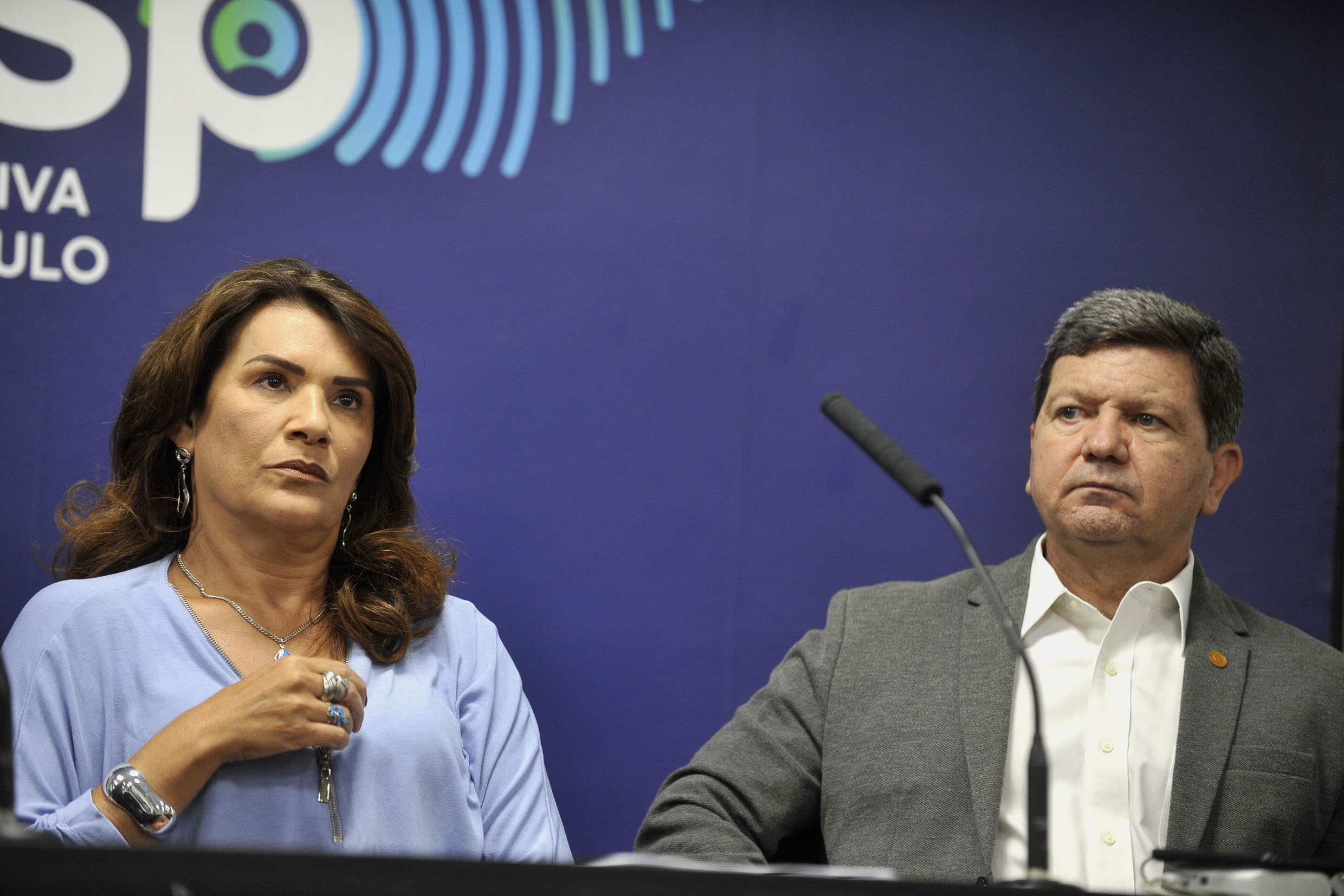 Valeria Bolsonaro e Major Mecca<a style='float:right;color:#ccc' href='https://www3.al.sp.gov.br/repositorio/noticia/N-06-2022/fg288221.jpg' target=_blank><i class='bi bi-zoom-in'></i> Clique para ver a imagem </a>