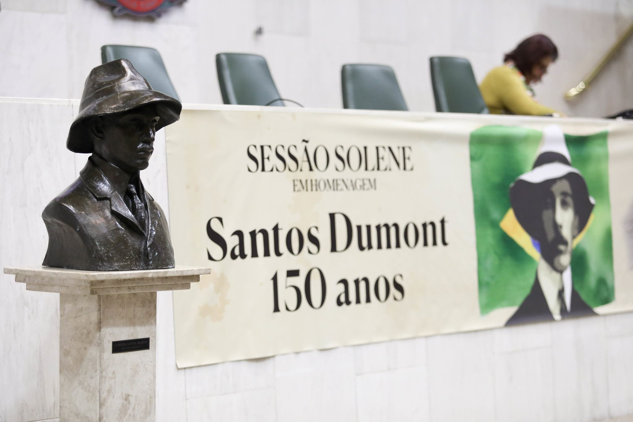 Sesso Solene em homenagem a Santos Dumont<a style='float:right;color:#ccc' href='https://www3.al.sp.gov.br/repositorio/noticia/N-06-2023/fg304581.jpg' target=_blank><i class='bi bi-zoom-in'></i> Clique para ver a imagem </a>
