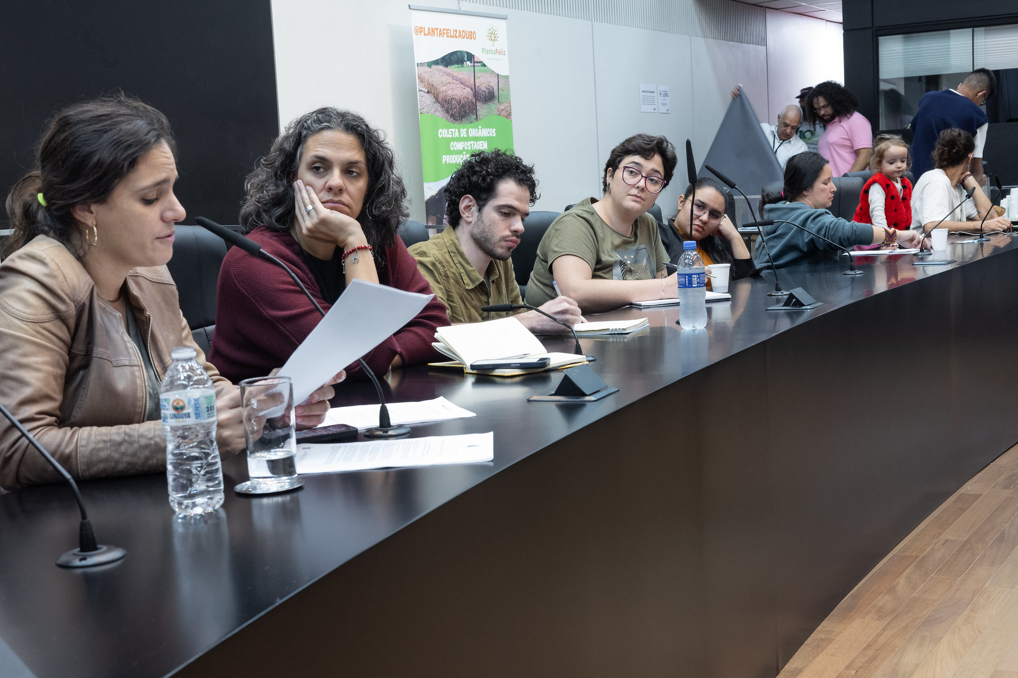 Deputada Marina Helou durante discurso<a style='float:right;color:#ccc' href='https://www3.al.sp.gov.br/repositorio/noticia/N-06-2024/fg327342.jpg' target=_blank><i class='bi bi-zoom-in'></i> Clique para ver a imagem </a>