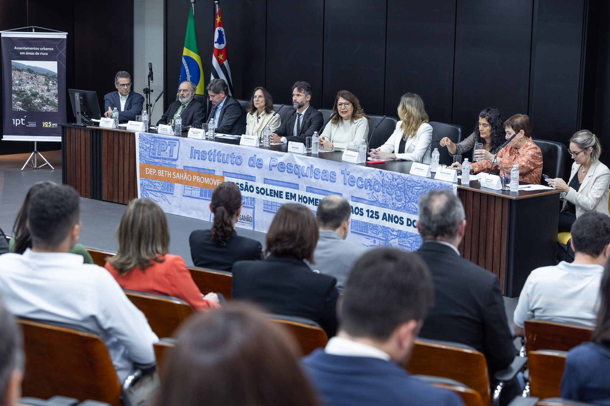 Homenagem aos 125 anos do IPT<a style='float:right;color:#ccc' href='https://www3.al.sp.gov.br/repositorio/noticia/N-06-2024/fg328379.jpg' target=_blank><i class='bi bi-zoom-in'></i> Clique para ver a imagem </a>
