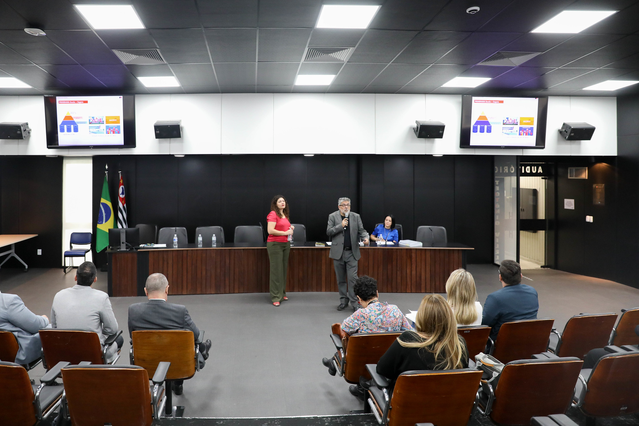 Segurança nas Escolas<a style='float:right;color:#ccc' href='https://www3.al.sp.gov.br/repositorio/noticia/N-06-2024/fg329203.jpg' target=_blank><i class='bi bi-zoom-in'></i> Clique para ver a imagem </a>