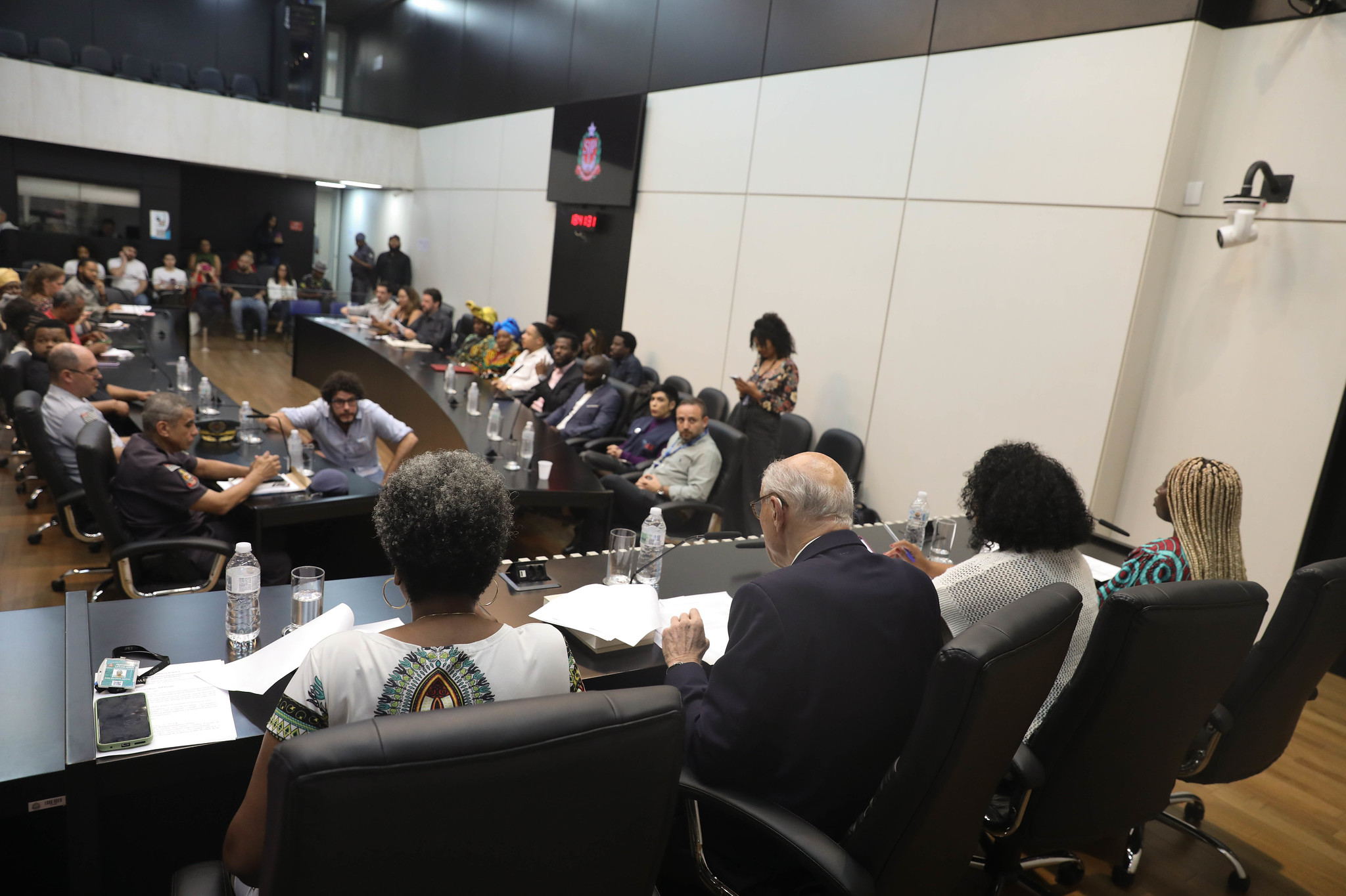 Imigrantes e entidades participaram do evento<a style='float:right;color:#ccc' href='https://www3.al.sp.gov.br/repositorio/noticia/N-06-2024/fg329374.jpg' target=_blank><i class='bi bi-zoom-in'></i> Clique para ver a imagem </a>