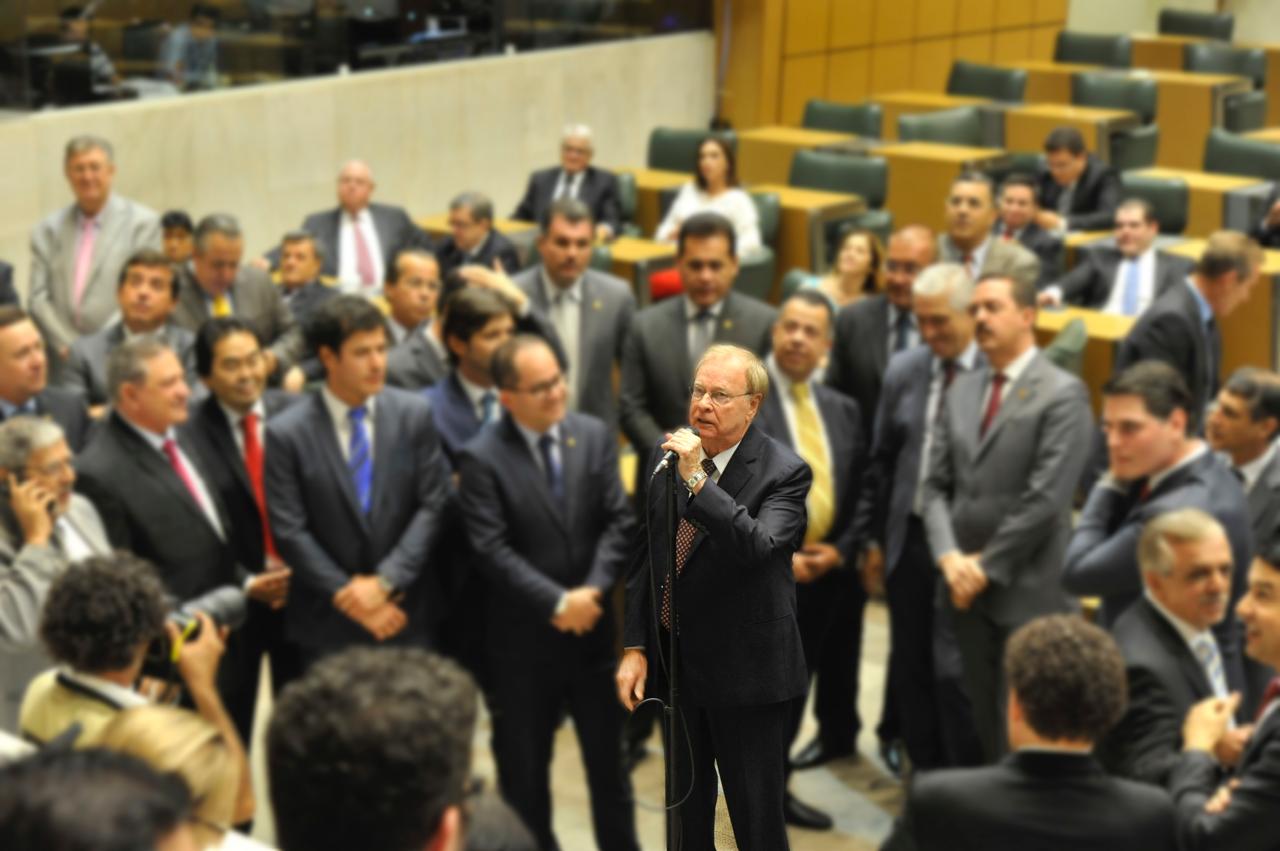 Estevam Galvo em discurso no JK<a style='float:right;color:#ccc' href='https://www3.al.sp.gov.br/repositorio/noticia/N-06-2024/fg329961.jpeg' target=_blank><i class='bi bi-zoom-in'></i> Clique para ver a imagem </a>