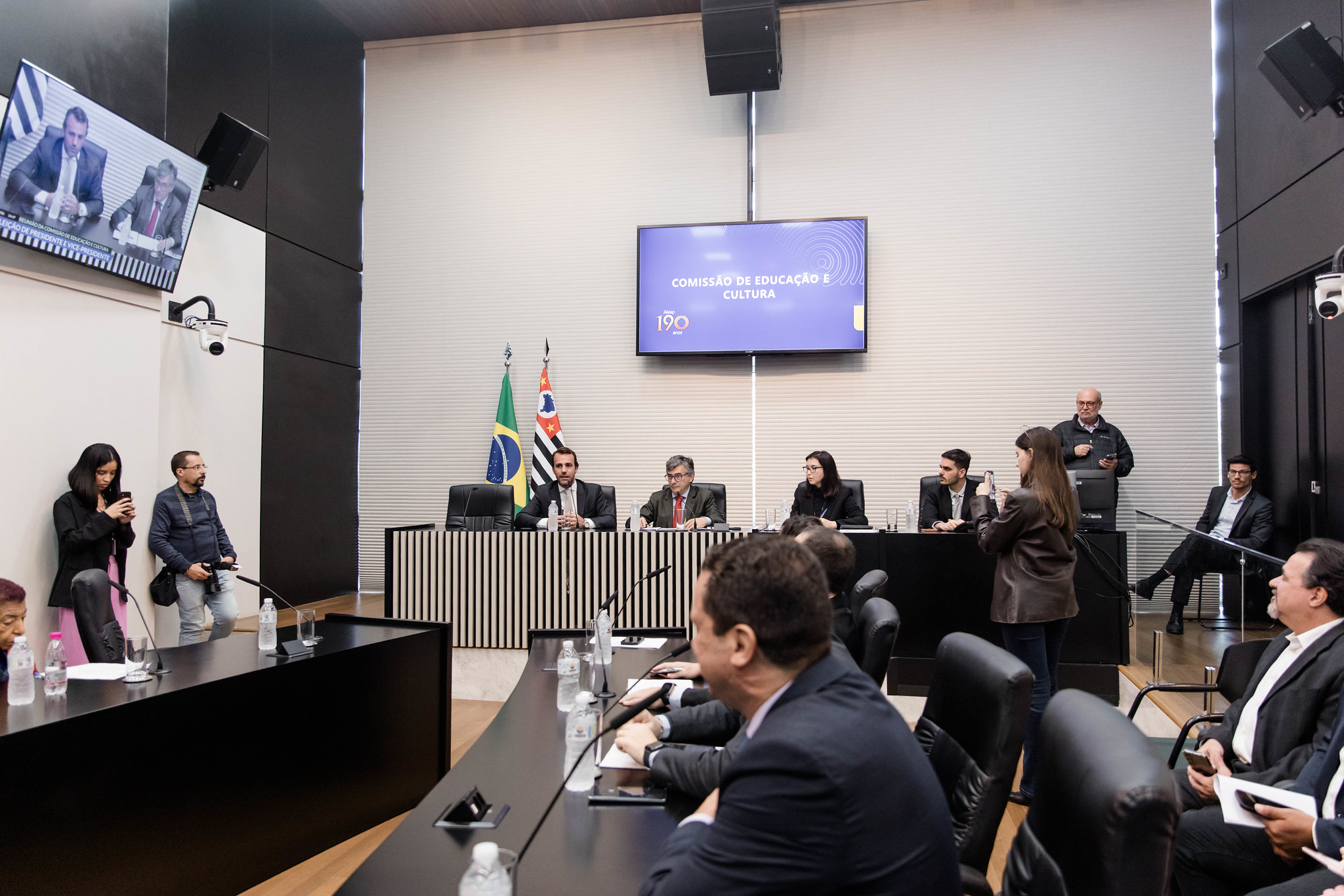 Melhoria do ensino pblico  foco do colegiado<a style='float:right;color:#ccc' href='https://www3.al.sp.gov.br/repositorio/noticia/N-06-2025/fg346271.jpg' target=_blank><i class='bi bi-zoom-in'></i> Clique para ver a imagem </a>