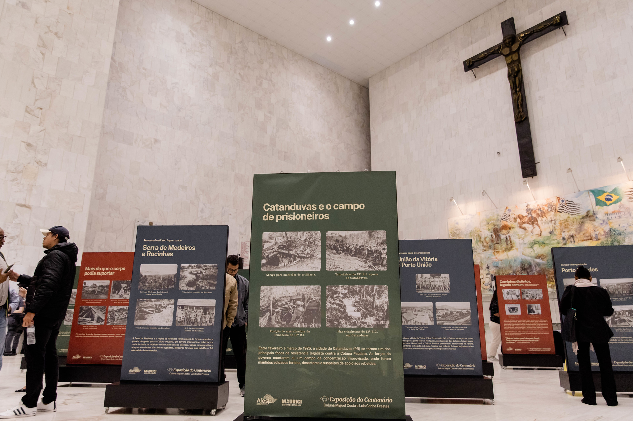Exposição resgata história brasileira<a style='float:right;color:#ccc' href='https://www3.al.sp.gov.br/repositorio/noticia/N-06-2025/fg346659.jpg' target=_blank><i class='bi bi-zoom-in'></i> Clique para ver a imagem </a>