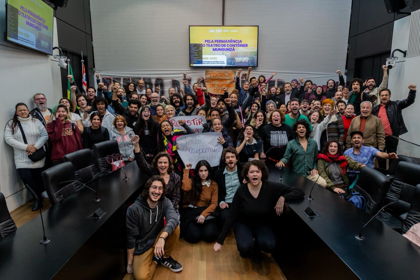 Audiência sobre o Teatro de Contêiner Mungunzá<a style='float:right;color:#ccc' href='https://www3.al.sp.gov.br/repositorio/noticia/N-06-2025/fg347001.jpg' target=_blank><i class='bi bi-zoom-in'></i> Clique para ver a imagem </a>