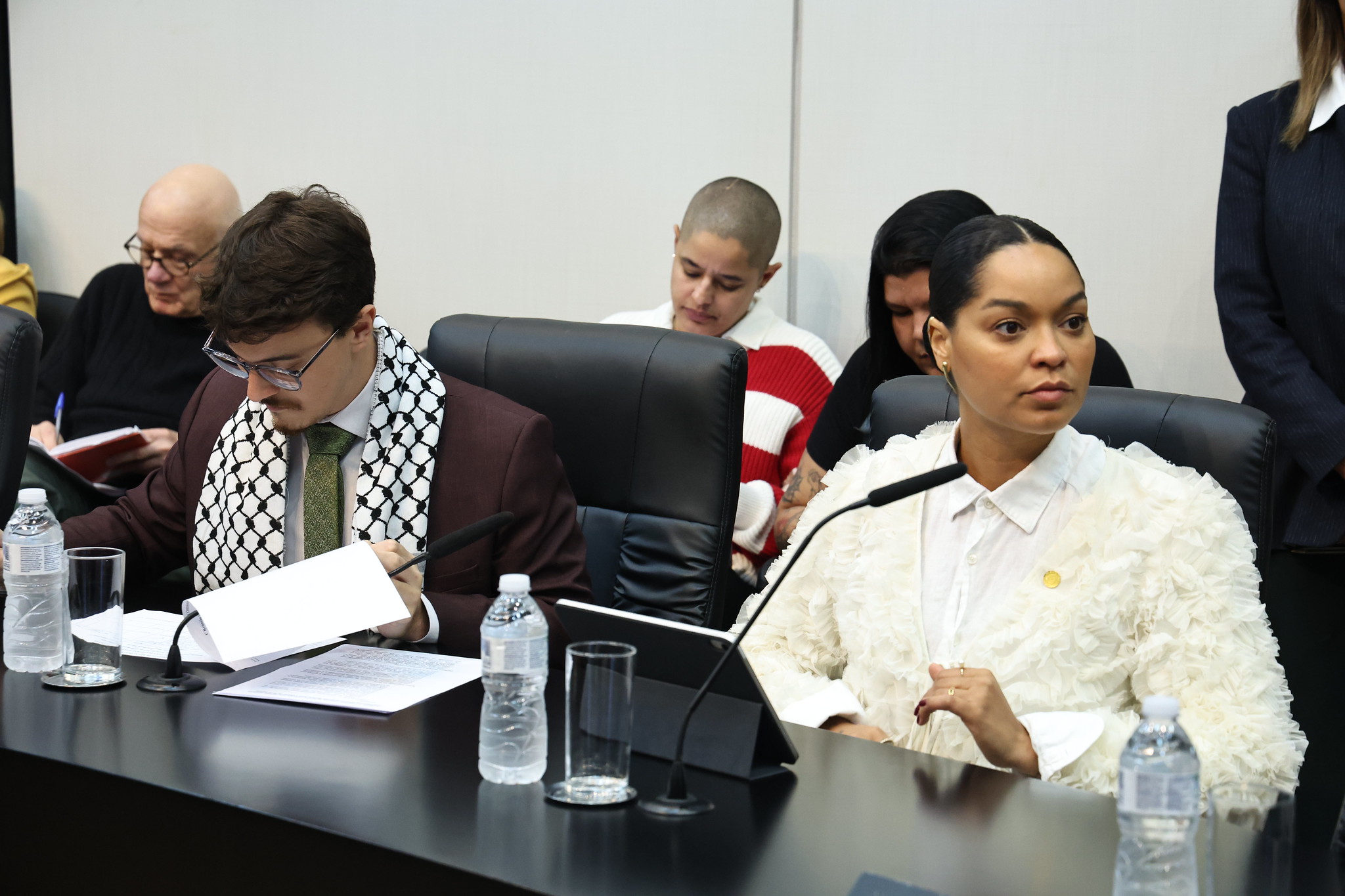 Guilherme Cortez e Thainara Faria<a style='float:right;color:#ccc' href='https://www3.al.sp.gov.br/repositorio/noticia/N-06-2025/fg347015.jpg' target=_blank><i class='bi bi-zoom-in'></i> Clique para ver a imagem </a>