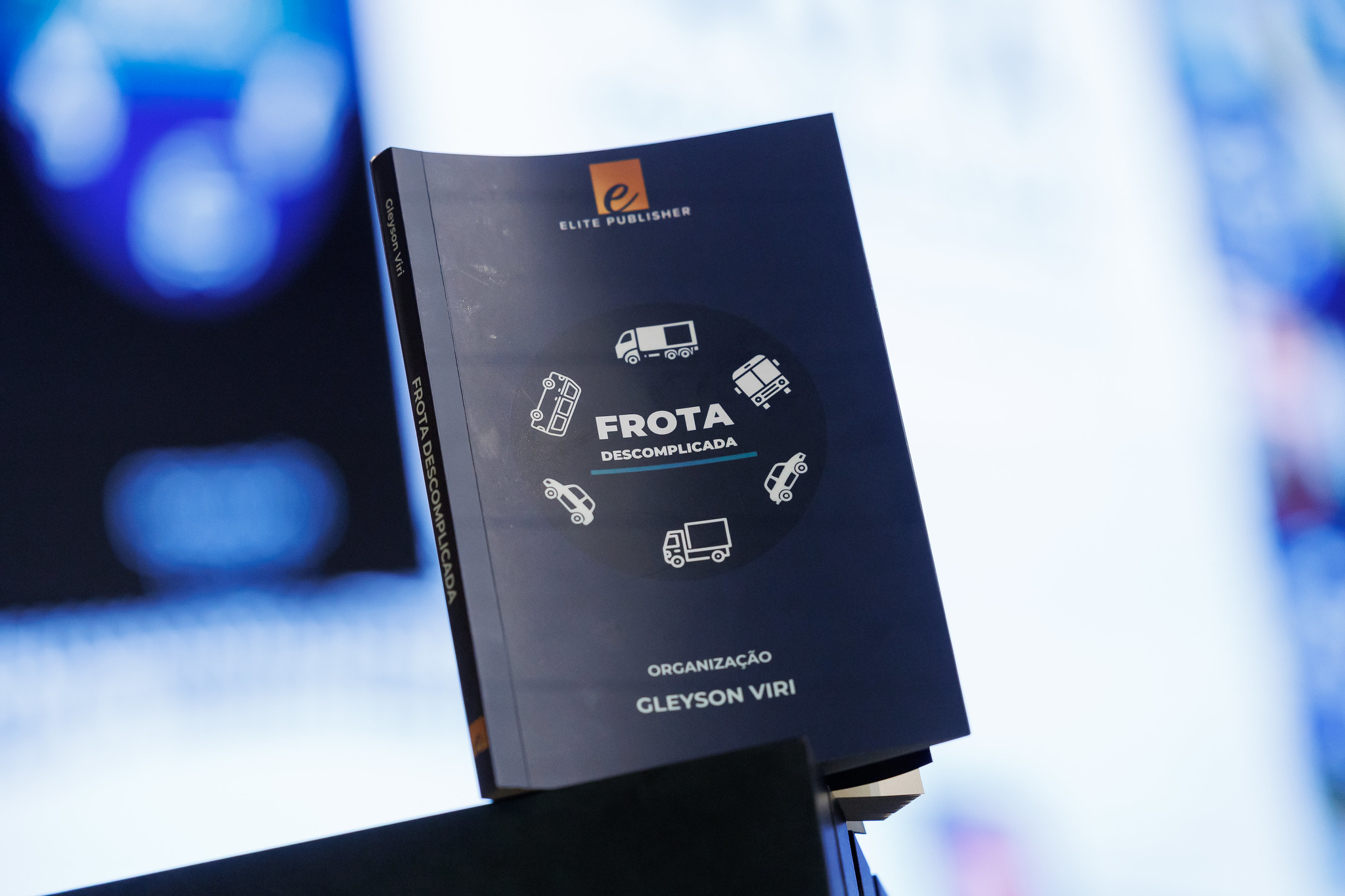 Alesp sedia lanamento de livro<a style='float:right;color:#ccc' href='https://www3.al.sp.gov.br/repositorio/noticia/N-06-2025/fg347047.jpg' target=_blank><i class='bi bi-zoom-in'></i> Clique para ver a imagem </a>