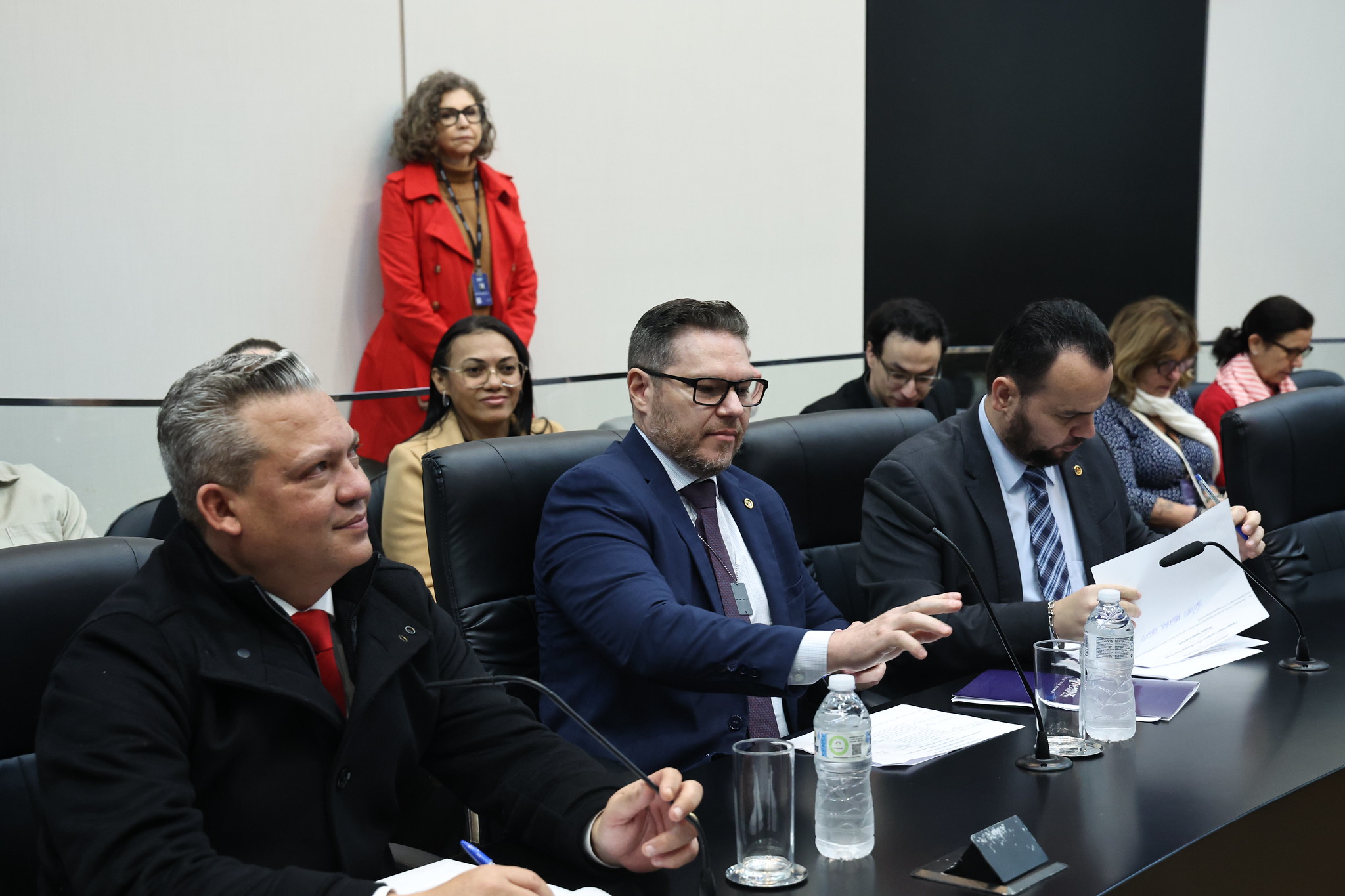 Paulo Corrêa Jr., Danilo Campetti e Gil Diniz<a style='float:right;color:#ccc' href='https://www3.al.sp.gov.br/repositorio/noticia/N-06-2025/fg347059.jpg' target=_blank><i class='bi bi-zoom-in'></i> Clique para ver a imagem </a>