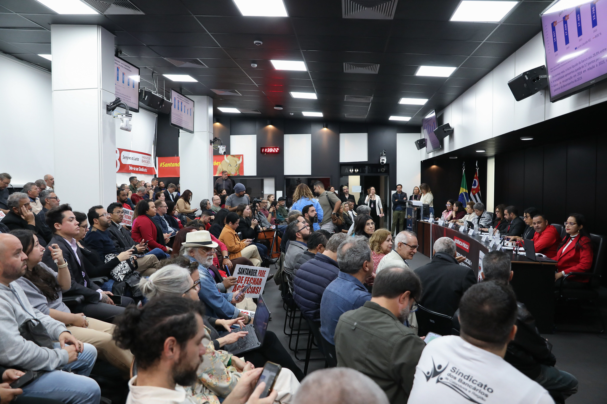Fraude trabalhista predominou o debate<a style='float:right;color:#ccc' href='https://www3.al.sp.gov.br/repositorio/noticia/N-06-2025/fg347439.jpg' target=_blank><i class='bi bi-zoom-in'></i> Clique para ver a imagem </a>
