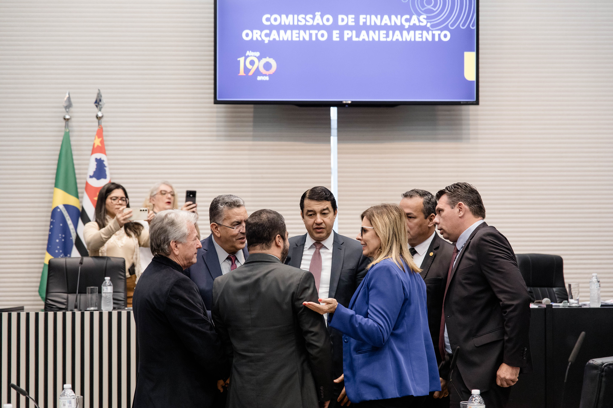 Parlamentares acompanharam metas fiscais<a style='float:right;color:#ccc' href='https://www3.al.sp.gov.br/repositorio/noticia/N-06-2025/fg347515.jpg' target=_blank><i class='bi bi-zoom-in'></i> Clique para ver a imagem </a>