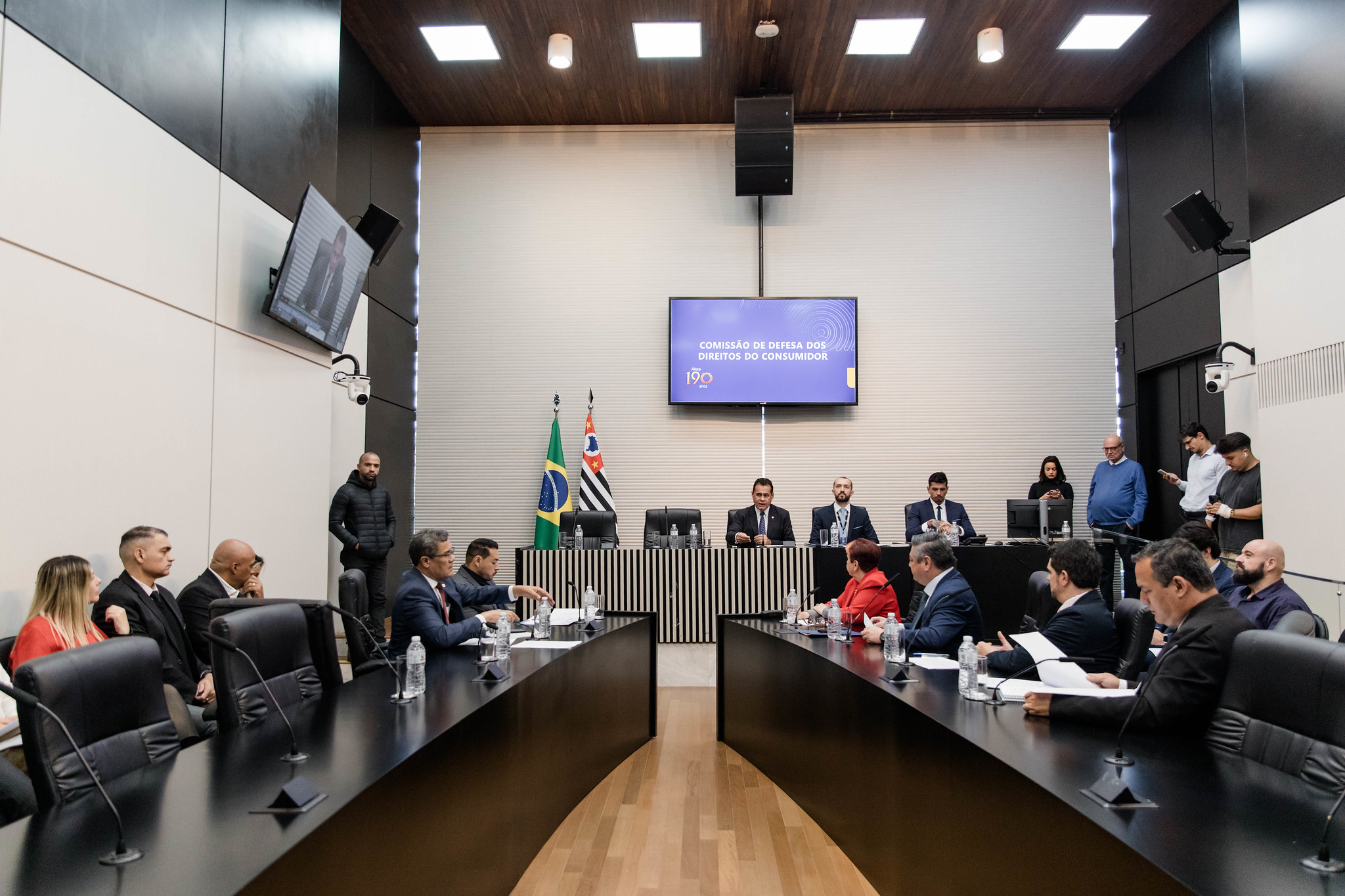 Comisso aprova moo sobre Nota Fiscal Paulista<a style='float:right;color:#ccc' href='https://www3.al.sp.gov.br/repositorio/noticia/N-06-2025/fg347522.jpg' target=_blank><i class='bi bi-zoom-in'></i> Clique para ver a imagem </a>