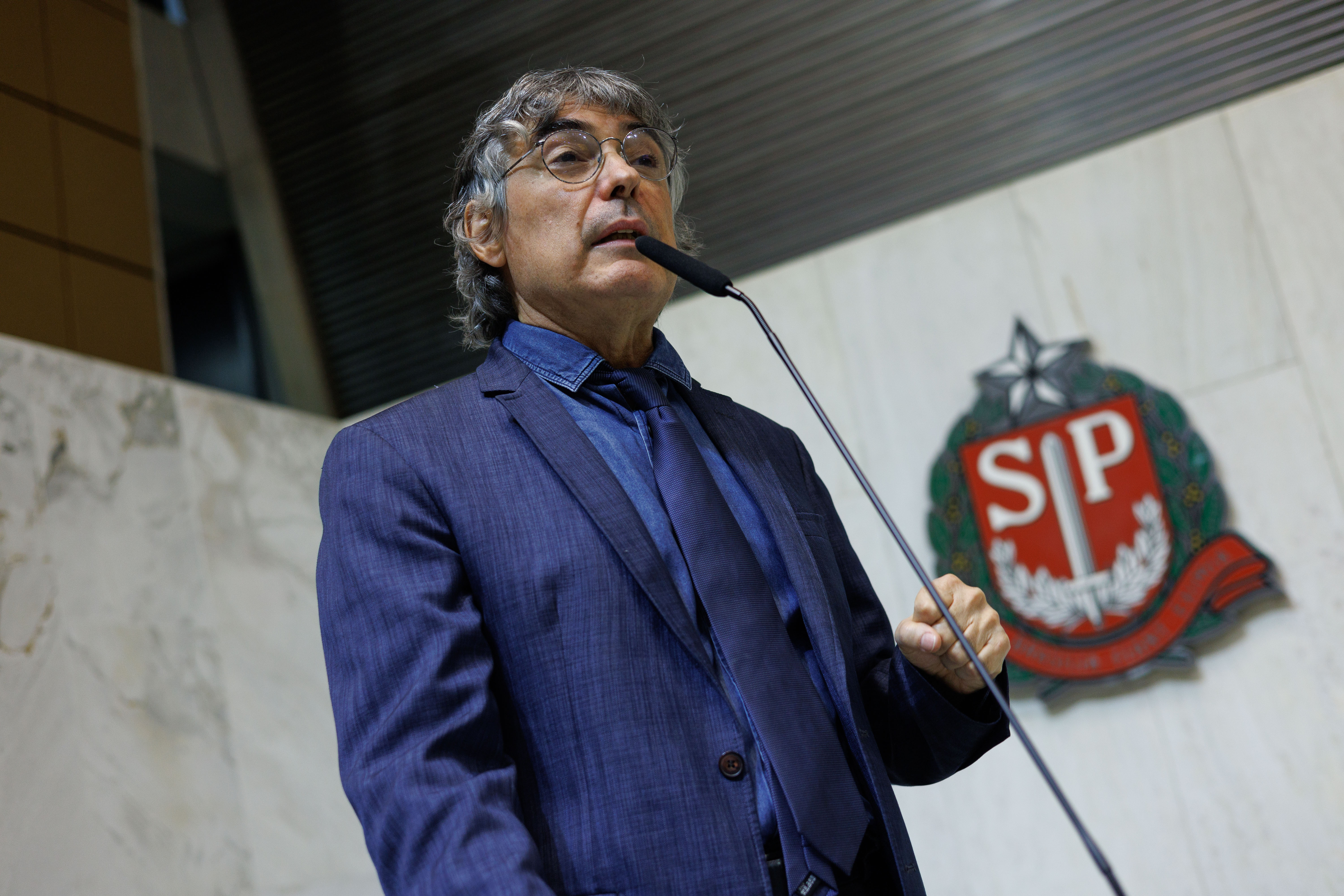 Deputado Carlos Giannazi<a style='float:right;color:#ccc' href='https://www3.al.sp.gov.br/repositorio/noticia/N-06-2025/fg347849.jpg' target=_blank><i class='bi bi-zoom-in'></i> Clique para ver a imagem </a>