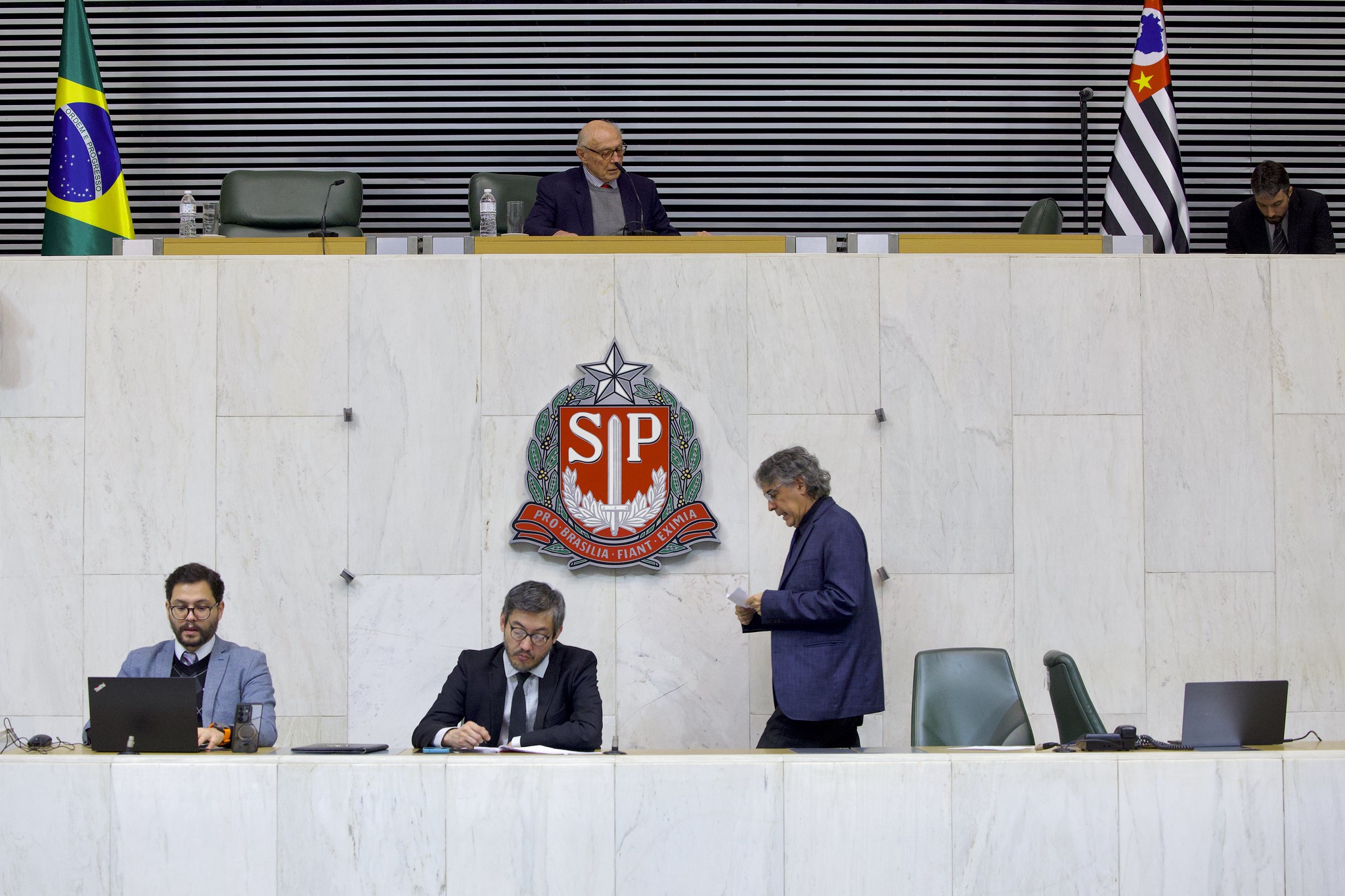 92ª Sessão Ordinária de 2025 da Alesp<a style='float:right;color:#ccc' href='https://www3.al.sp.gov.br/repositorio/noticia/N-06-2025/fg348293.jpg' target=_blank><i class='bi bi-zoom-in'></i> Clique para ver a imagem </a>