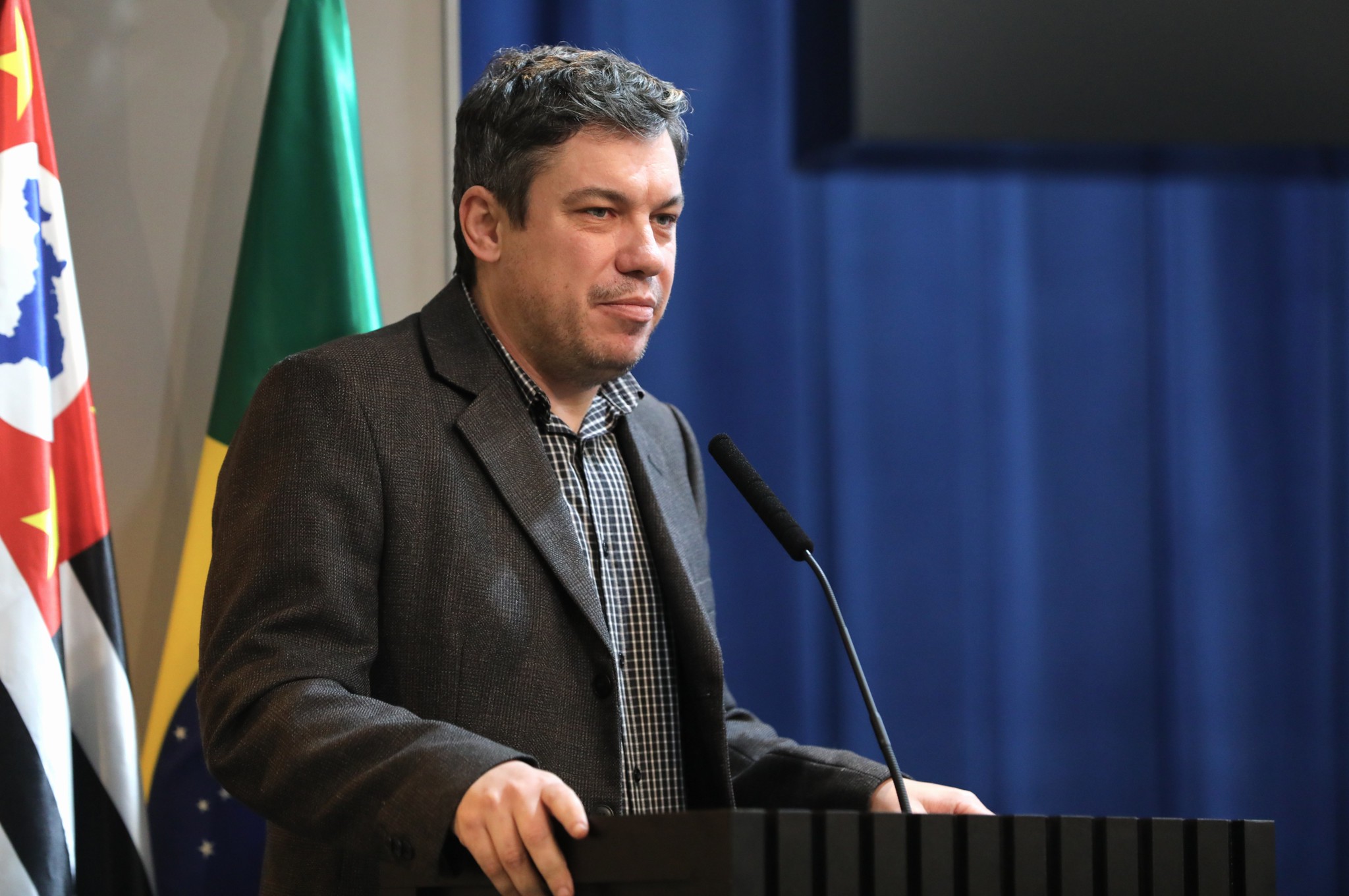 Fernando: disparidade entre lucros e salários<a style='float:right;color:#ccc' href='https://www3.al.sp.gov.br/repositorio/noticia/N-06-2025/fg348462.jpg' target=_blank><i class='bi bi-zoom-in'></i> Clique para ver a imagem </a>