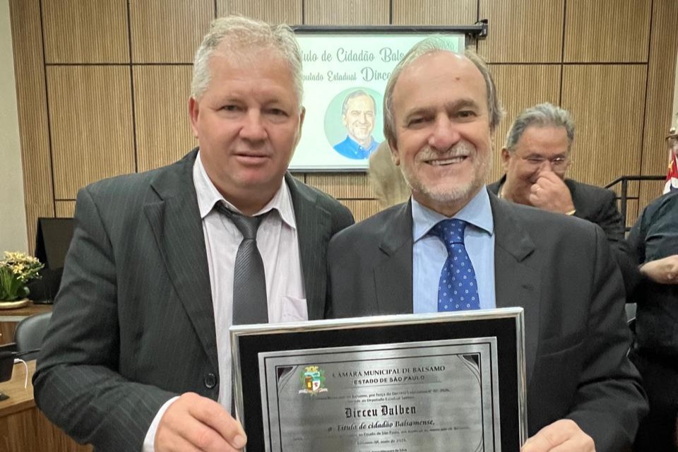 Deputado recebe T�tulo de Cidad�o Balsamense <a style='float:right' href='https://www3.al.sp.gov.br/repositorio/noticia/N-06-2026/fg365600.jpeg' target=_blank><img src='/_img/material-file-download-white.png' width='14px' alt='Clique para baixar a imagem'></a>