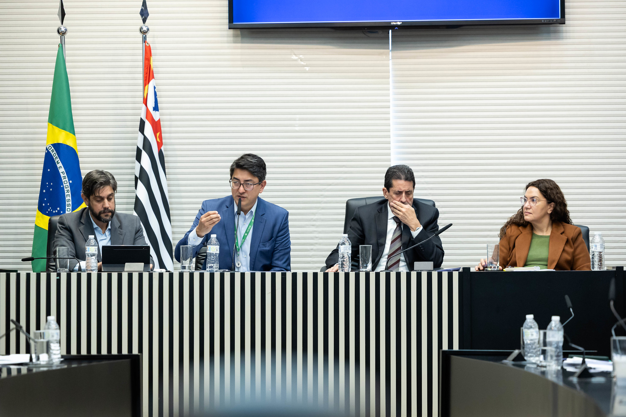 Reuni�o conjunta das CPI`s<a style='float:right;color:#ccc' href='https://www3.al.sp.gov.br/repositorio/noticia/N-06-2026/fg365604.jpg' target=_blank><i class='bi bi-zoom-in'></i> Clique para ver a imagem </a>