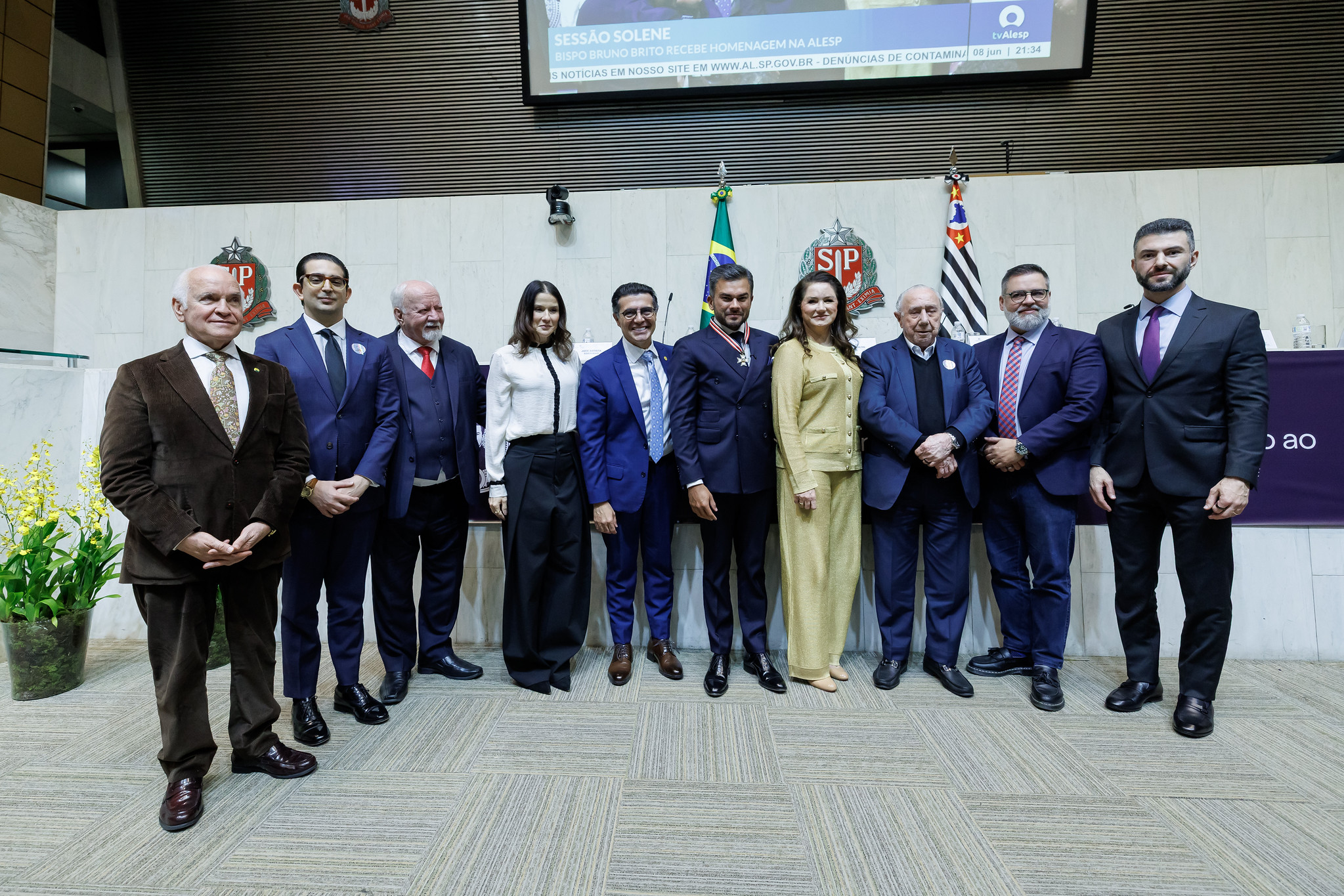 Cerim�nia contou com pastores amigos e familiares<a style='float:right' href='https://www3.al.sp.gov.br/repositorio/noticia/N-06-2026/fg365744.jpg' target=_blank><img src='/_img/material-file-download-white.png' width='14px' alt='Clique para baixar a imagem'></a>