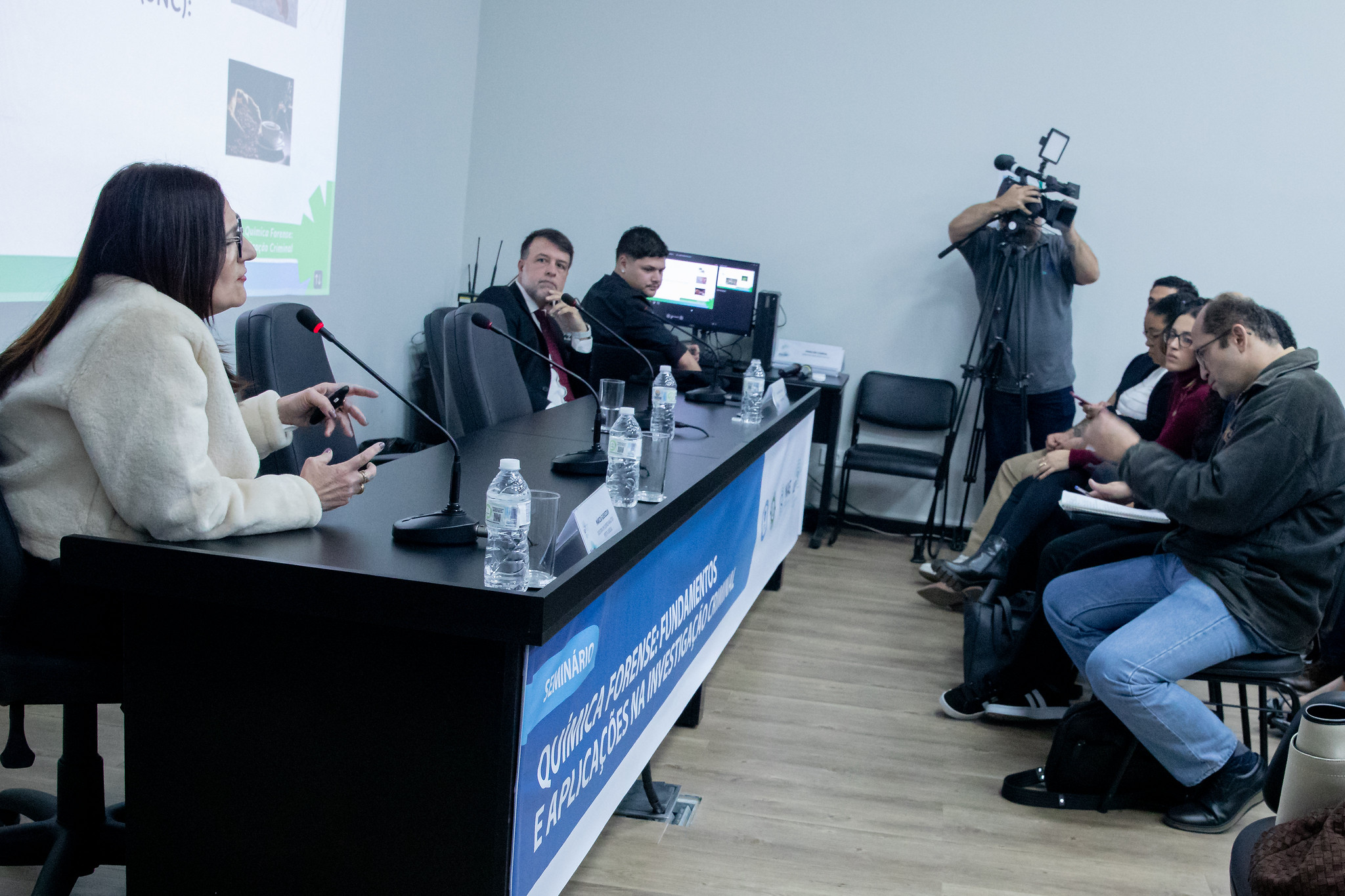 Semin�rio do ILP sobre Qu�mica Forense<a style='float:right;color:#ccc' href='https://www3.al.sp.gov.br/repositorio/noticia/N-06-2026/fg365776.jpg' target=_blank><i class='bi bi-zoom-in'></i> Clique para ver a imagem </a>