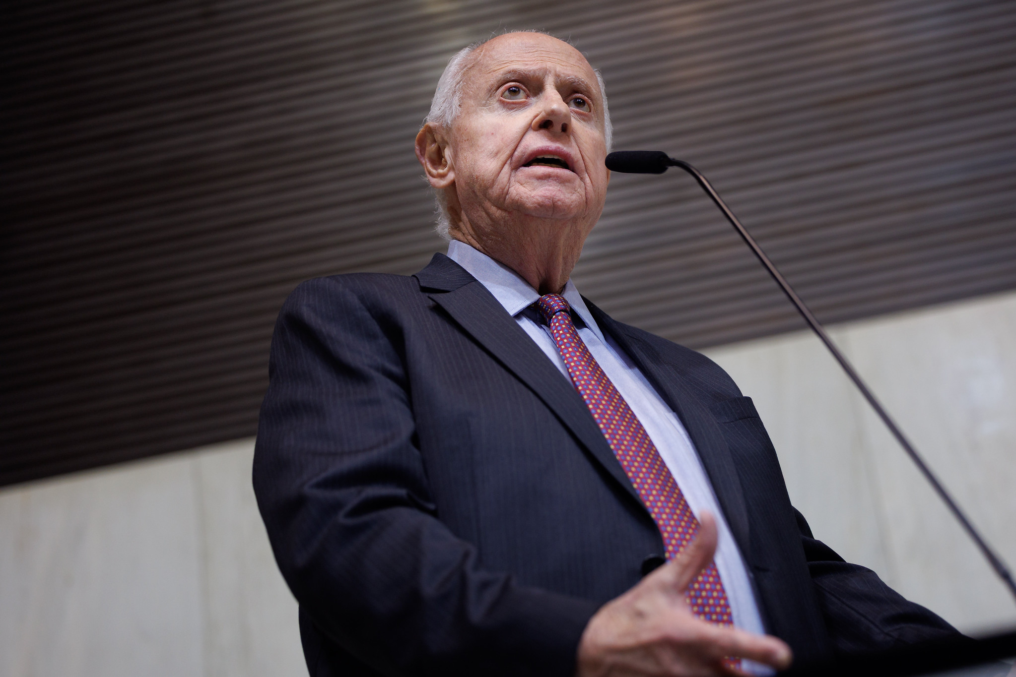 Deputado Barros Munhoz<a style='float:right;color:#ccc' href='https://www3.al.sp.gov.br/repositorio/noticia/N-06-2026/fg365807.jpg' target=_blank><i class='bi bi-zoom-in'></i> Clique para ver a imagem </a>