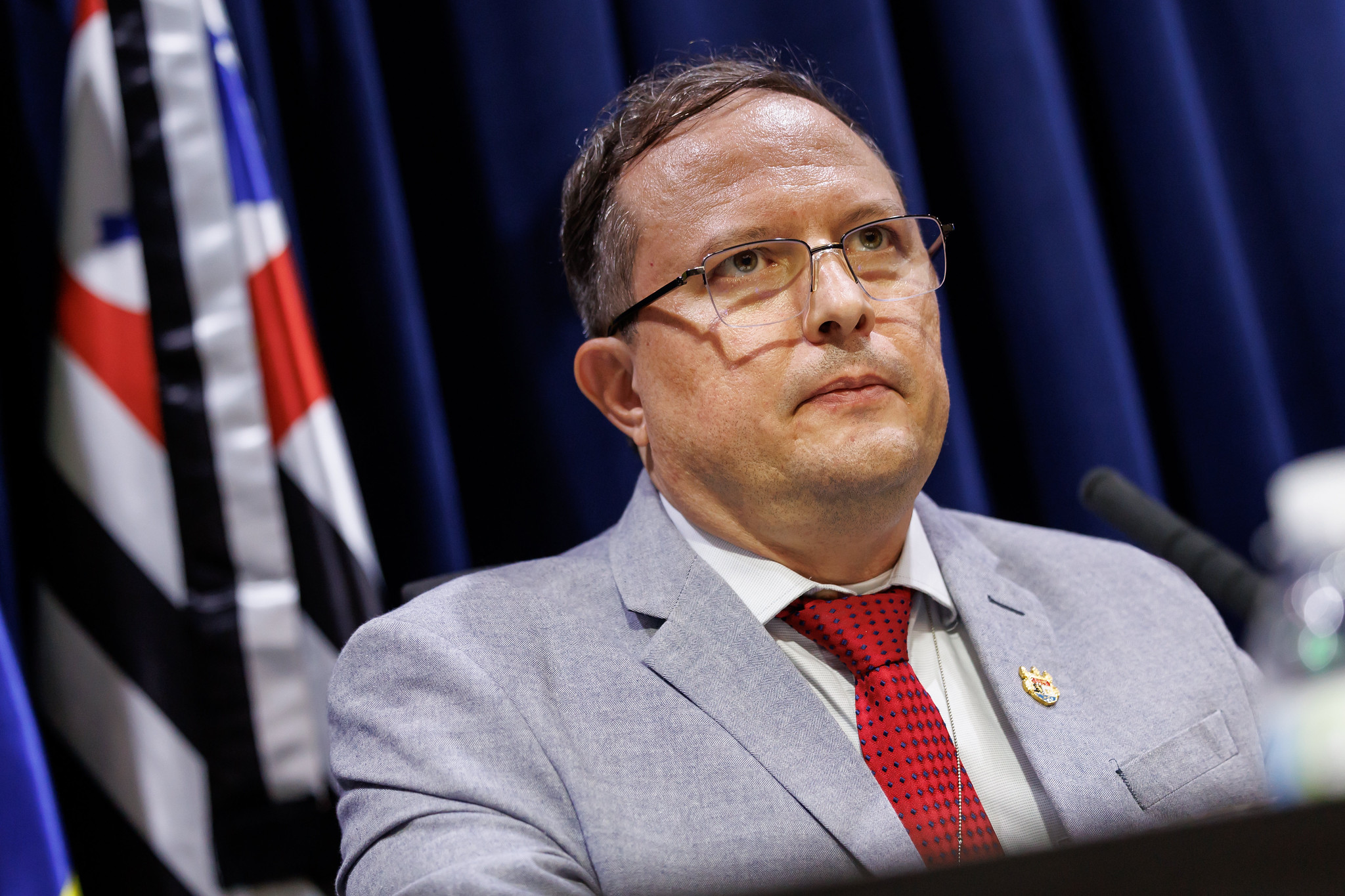 Roberto Justen Tonin (Instituto Hist�rico Militar)<a style='float:right;color:#ccc' href='https://www3.al.sp.gov.br/repositorio/noticia/N-06-2026/fg365920.jpg' target=_blank><i class='bi bi-zoom-in'></i> Clique para ver a imagem </a>
