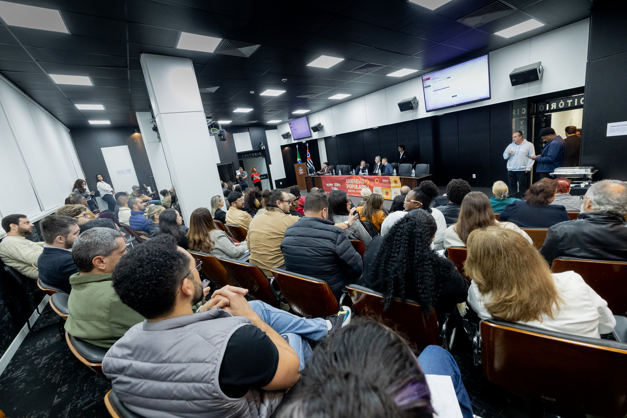 Lan�amento da Quarta Edi��o das Emendas Populares<a style='float:right' href='https://www3.al.sp.gov.br/repositorio/noticia/N-06-2026/fg366033.jpg' target=_blank><img src='/_img/material-file-download-white.png' width='14px' alt='Clique para baixar a imagem'></a>