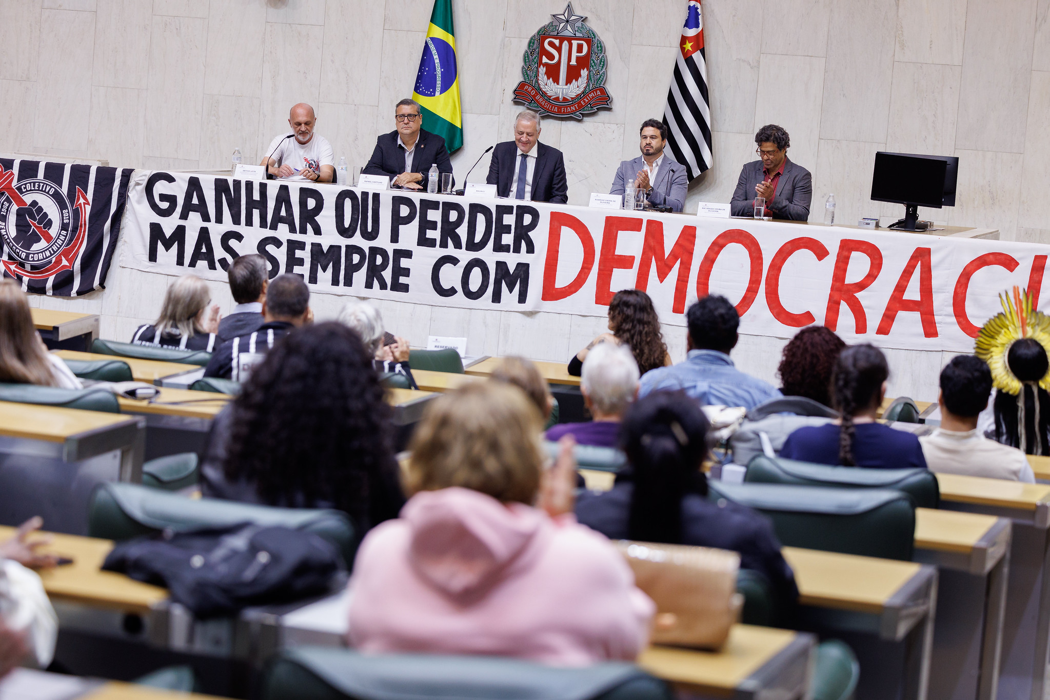 Sess�o Solene homenageia S�crates in memoriam<a style='float:right;color:#ccc' href='https://www3.al.sp.gov.br/repositorio/noticia/N-06-2026/fg366043.jpg' target=_blank><i class='bi bi-zoom-in'></i> Clique para ver a imagem </a>