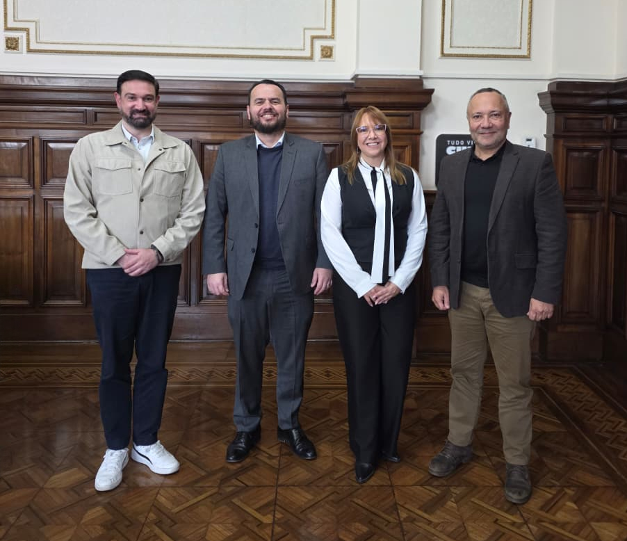 Deputado se re�ne com secret�ria<a style='float:right;color:#ccc' href='https://www3.al.sp.gov.br/repositorio/noticia/N-06-2026/fg366253.jpg' target=_blank><i class='bi bi-zoom-in'></i> Clique para ver a imagem </a>