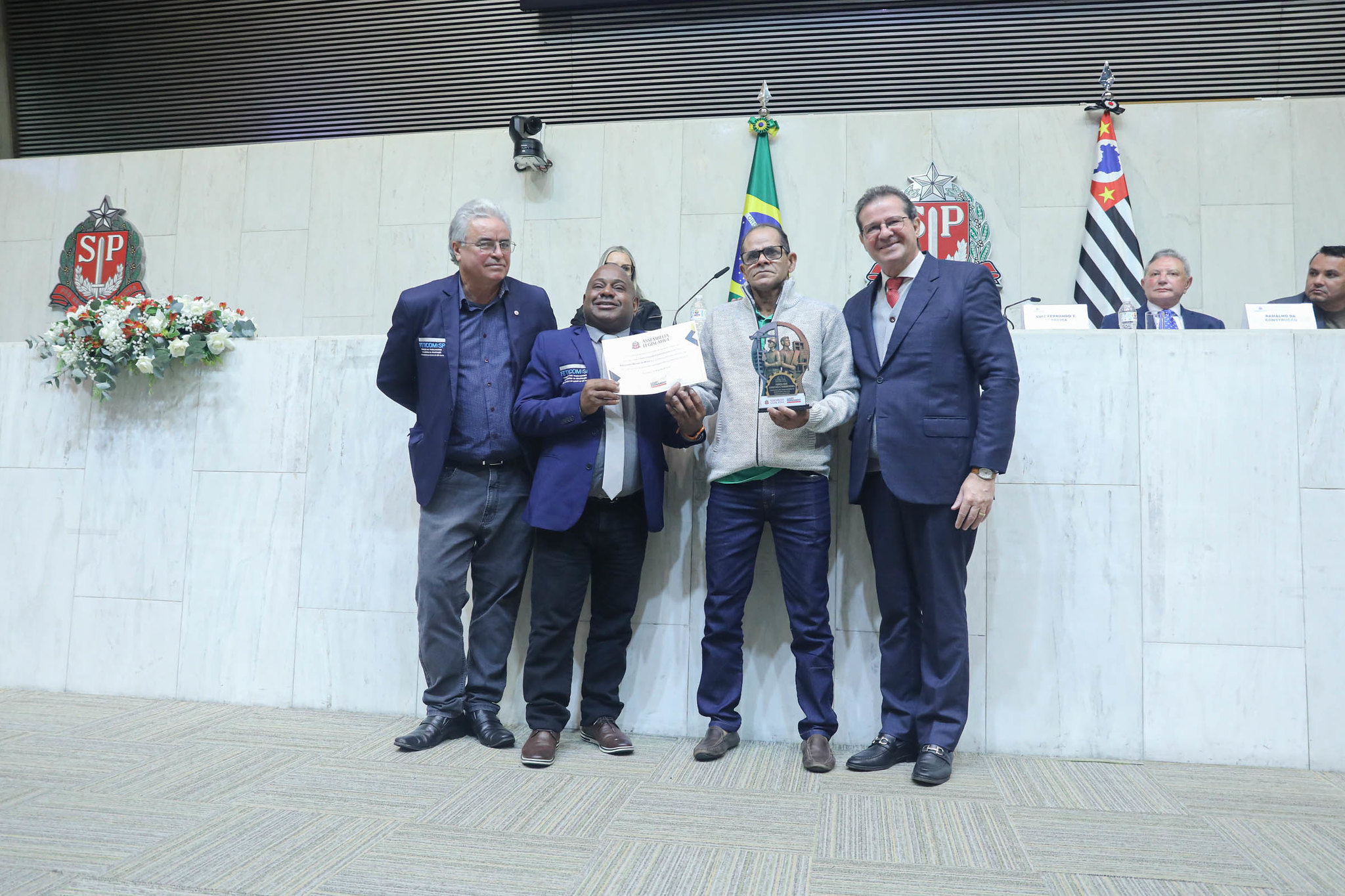 Lorinaldo, marceneiro reconhecido <a style='float:right;color:#ccc' href='https://www3.al.sp.gov.br/repositorio/noticia/N-06-2026/fg366557.jpg' target=_blank><i class='bi bi-zoom-in'></i> Clique para ver a imagem </a>
