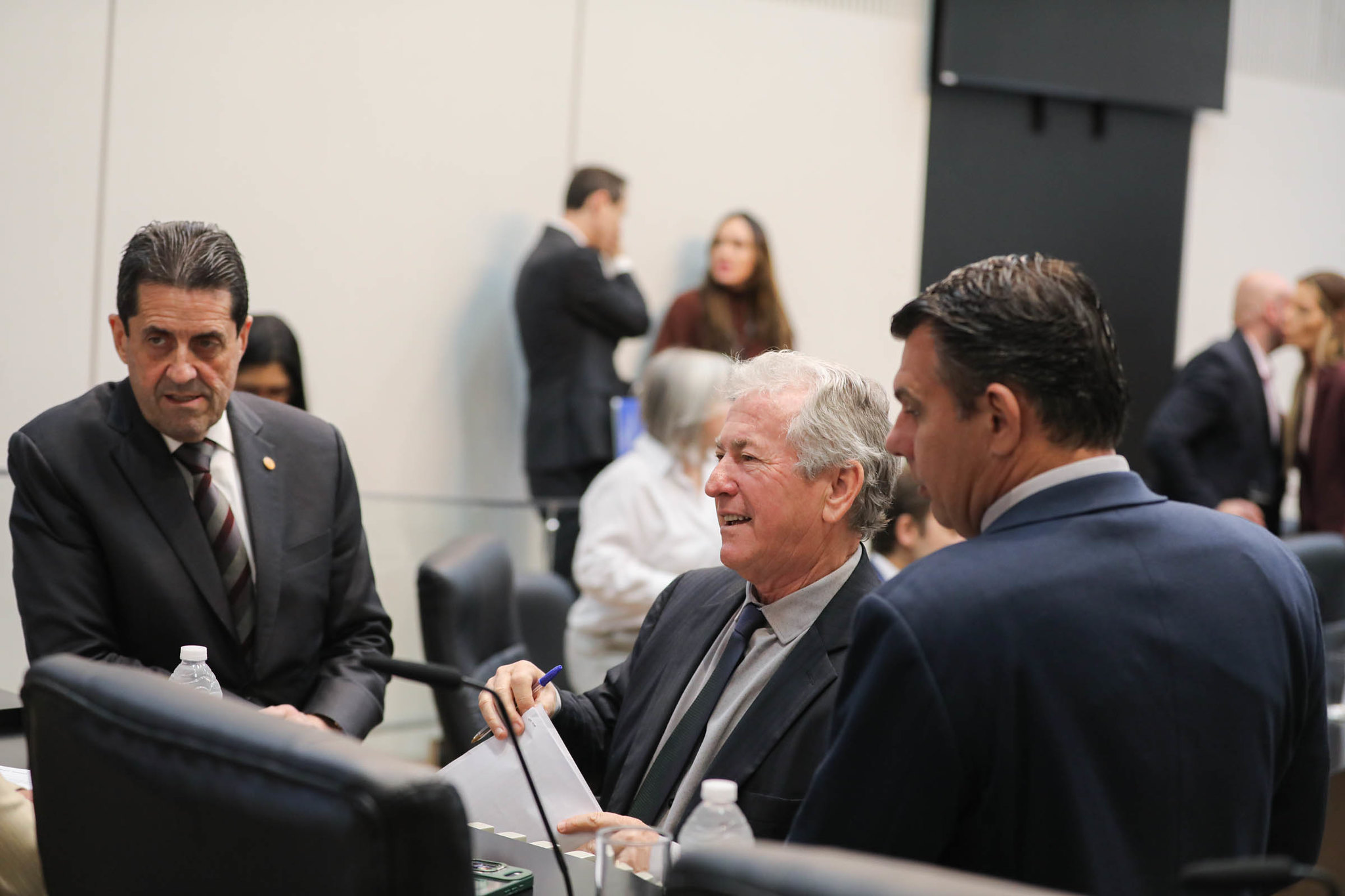Deputados querem ouvir empresa de res�duos<a style='float:right;color:#ccc' href='https://www3.al.sp.gov.br/repositorio/noticia/N-06-2026/fg366600.jpg' target=_blank><i class='bi bi-zoom-in'></i> Clique para ver a imagem </a>