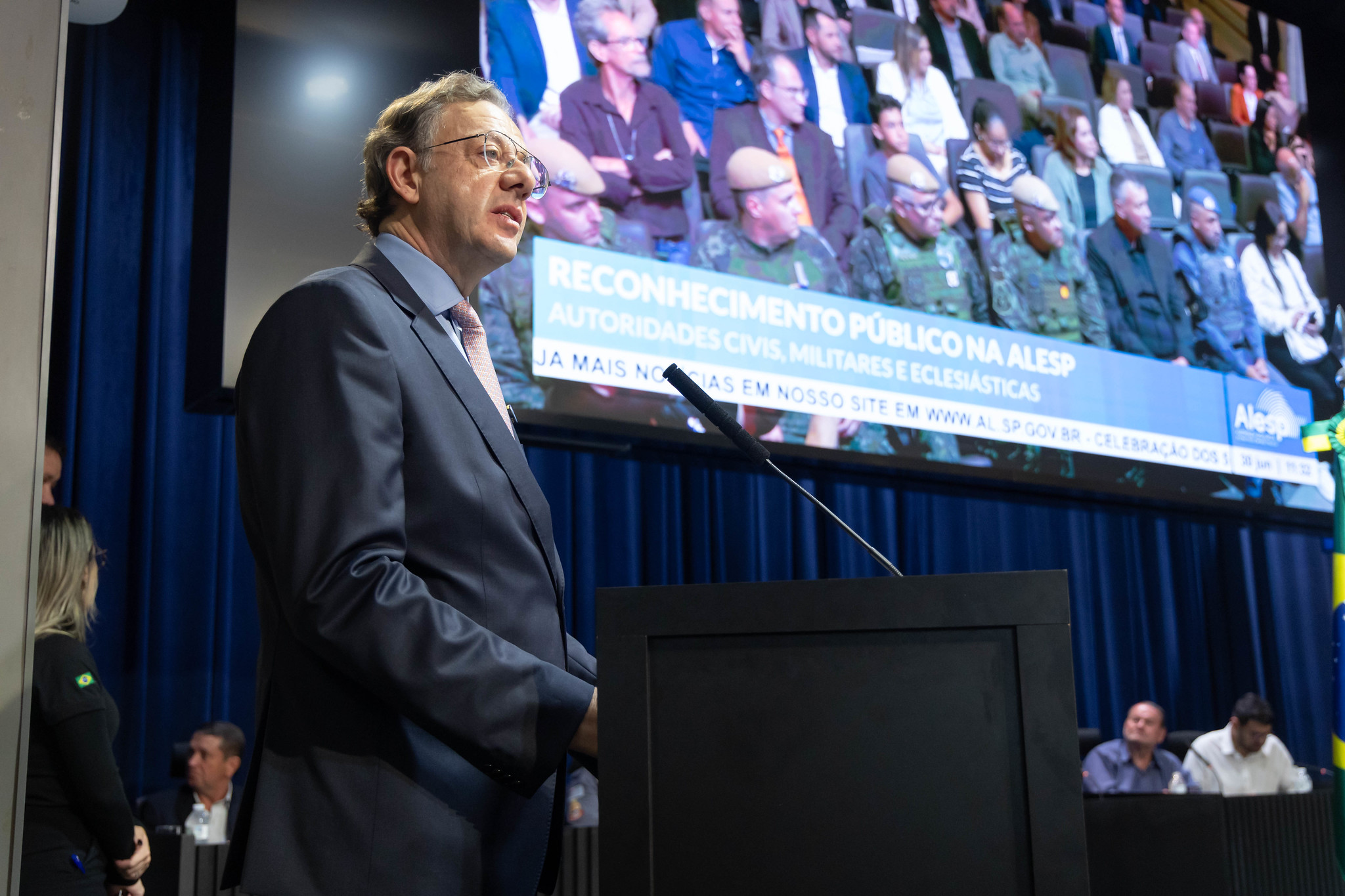 Inserra: trabalho em equipe e valoriza��o <a style='float:right;color:#ccc' href='https://www3.al.sp.gov.br/repositorio/noticia/N-06-2026/fg366609.jpg' target=_blank><i class='bi bi-zoom-in'></i> Clique para ver a imagem </a>