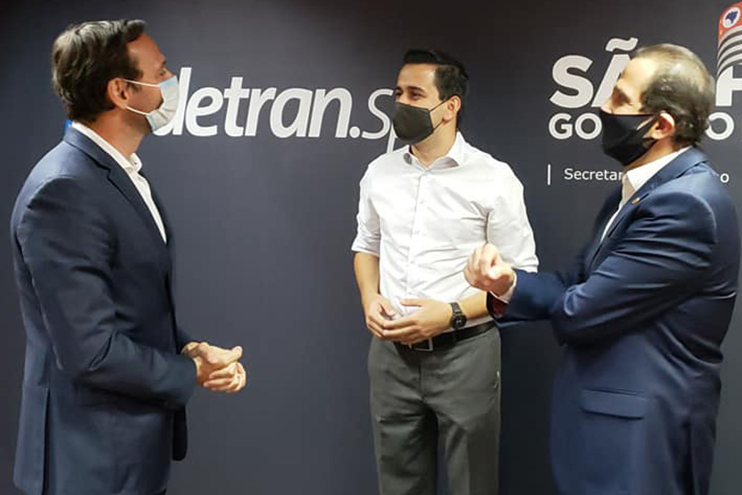 Ernesto Mascellani Neto, Douglas Augusto e Edmir Chedid<a style='float:right;color:#ccc' href='https://www3.al.sp.gov.br/repositorio/noticia/N-07-2021/fg270243.jpg' target=_blank><i class='bi bi-zoom-in'></i> Clique para ver a imagem </a>