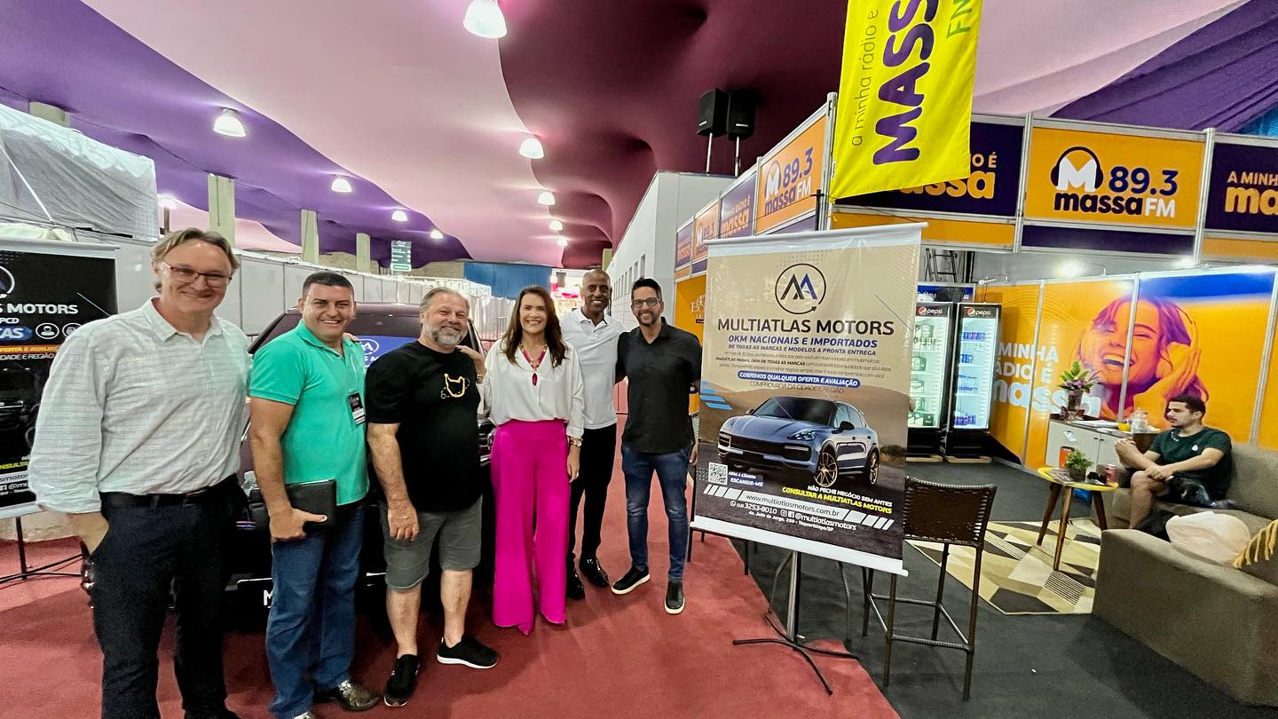 Valria Bolsonaro na 47 Festa do Bordado<a style='float:right;color:#ccc' href='https://www3.al.sp.gov.br/repositorio/noticia/N-07-2023/fg305360.jpg' target=_blank><i class='bi bi-zoom-in'></i> Clique para ver a imagem </a>