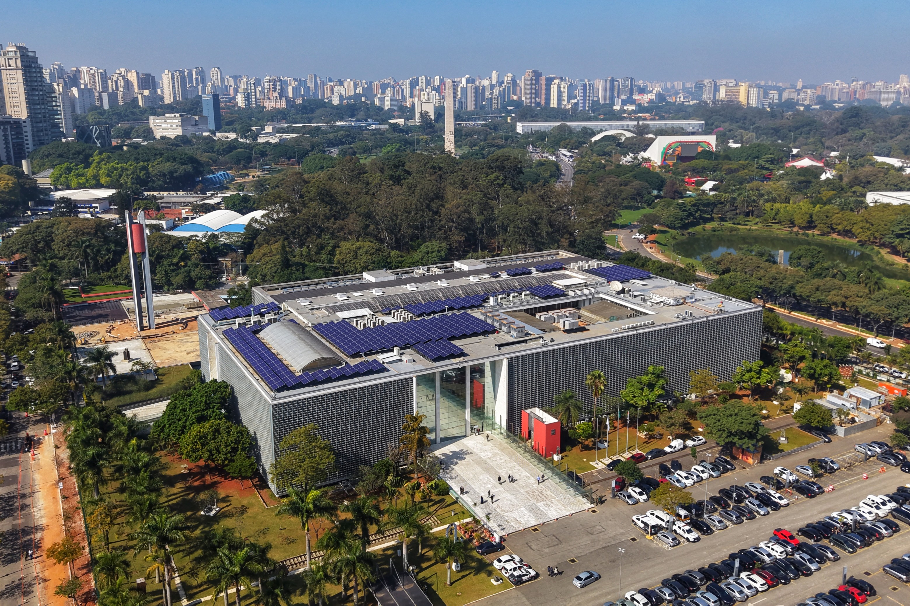 Pal�cio 9 de Julho: defer�ncia � Revolu��o <a style='float:right;color:#ccc' href='https://www3.al.sp.gov.br/repositorio/noticia/N-07-2026/fg366901.jpeg' target=_blank><i class='bi bi-zoom-in'></i> Clique para ver a imagem </a>