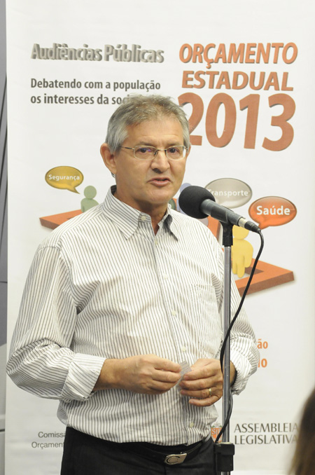 Edgar Dourado<a style='float:right;color:#ccc' href='https://www3.al.sp.gov.br/repositorio/noticia/N-08-2012/fg116825.jpg' target=_blank><i class='bi bi-zoom-in'></i> Clique para ver a imagem </a>