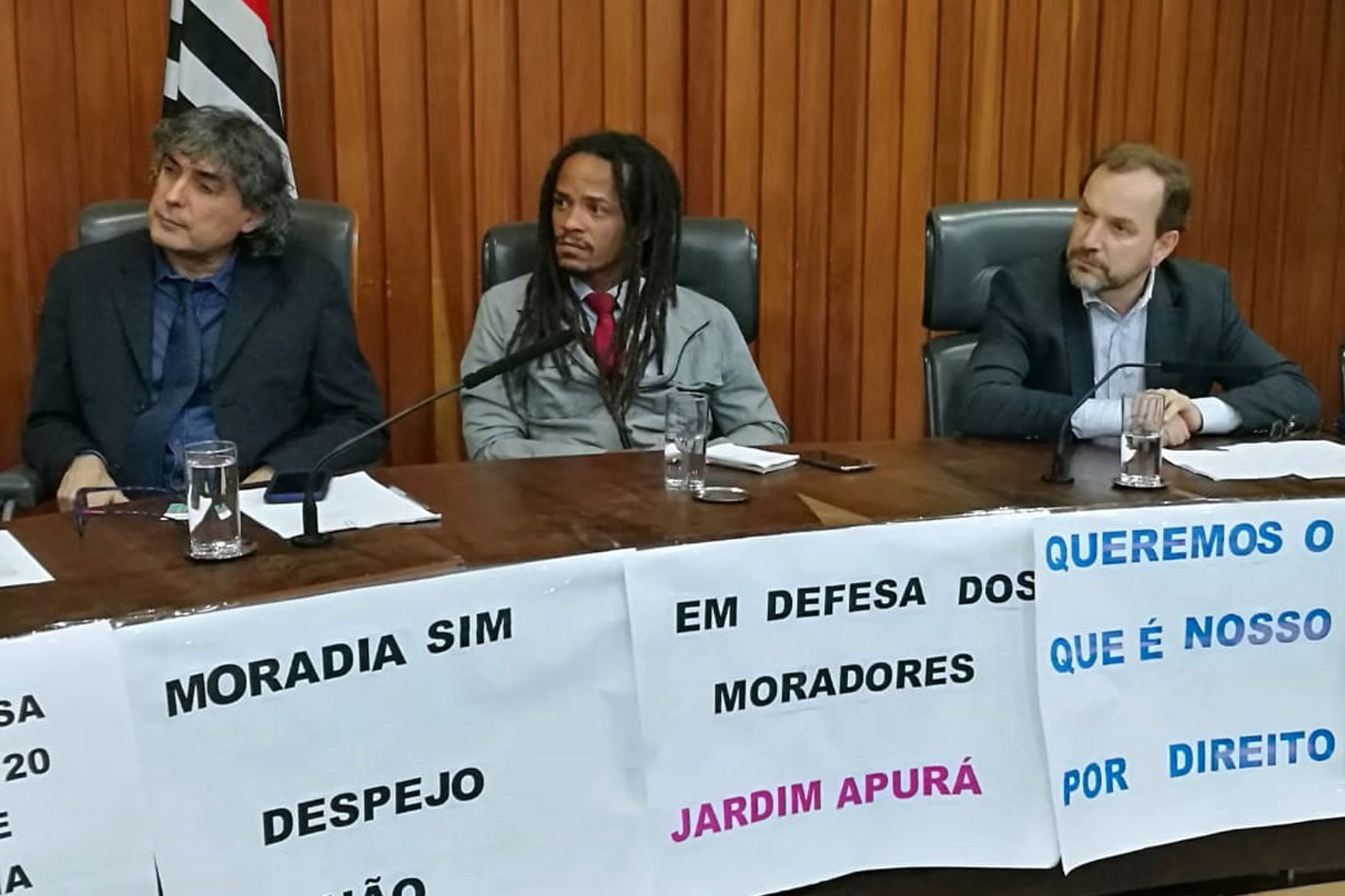 Carlos Giannazi, Wesley Rosa e Celso Giannazi<a style='float:right;color:#ccc' href='https://www3.al.sp.gov.br/repositorio/noticia/N-08-2019/fg238815.jpg' target=_blank><i class='bi bi-zoom-in'></i> Clique para ver a imagem </a>