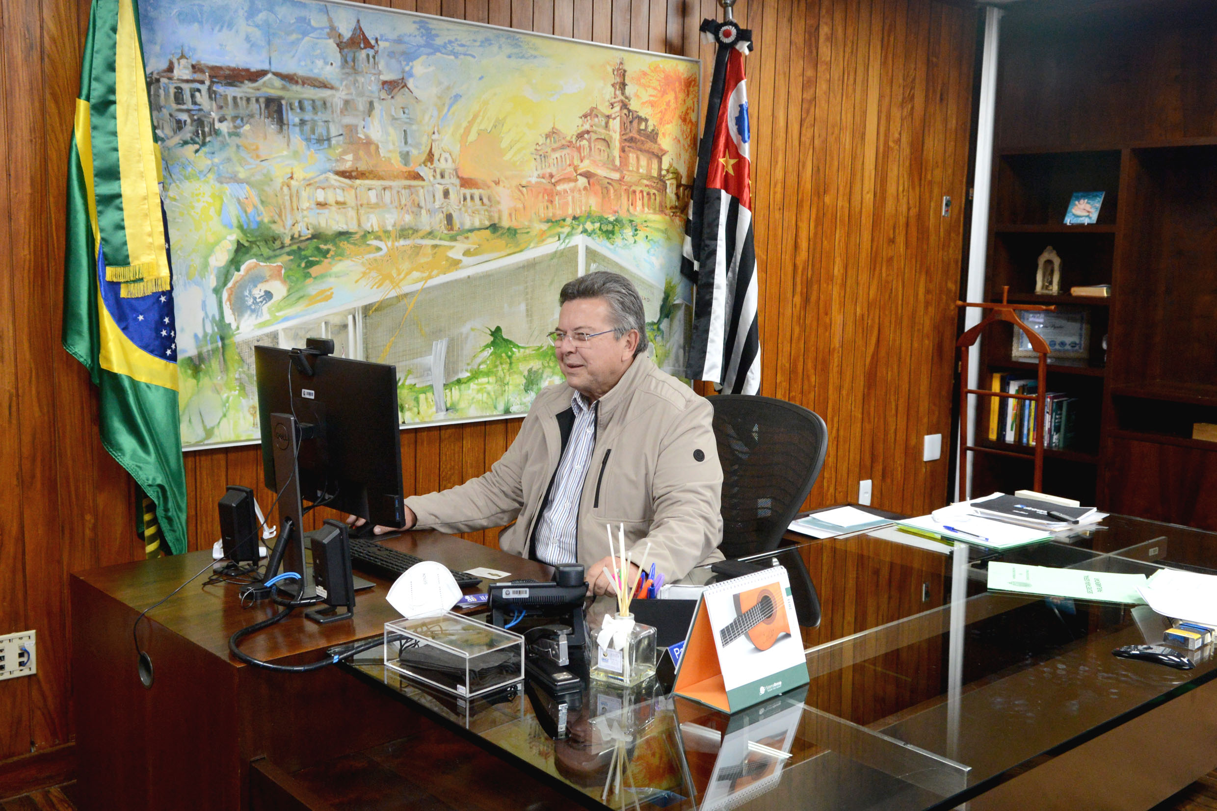 Carlão Pignatari em reunião mensal com o governador<a style='float:right;color:#ccc' href='https://www3.al.sp.gov.br/repositorio/noticia/N-08-2021/fg271427.jpg' target=_blank><i class='bi bi-zoom-in'></i> Clique para ver a imagem </a>