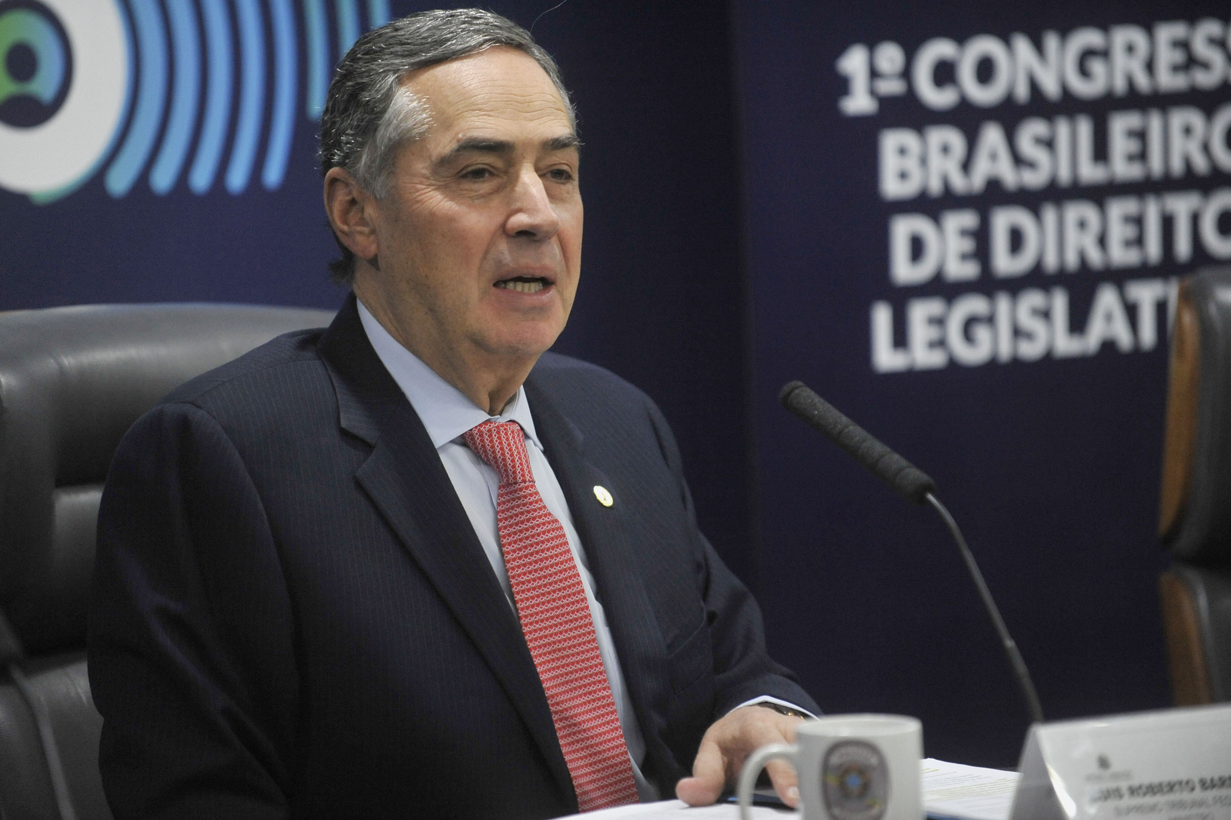 Lus Roberto Barroso<a style='float:right;color:#ccc' href='https://www3.al.sp.gov.br/repositorio/noticia/N-08-2022/fg290121.jpg' target=_blank><i class='bi bi-zoom-in'></i> Clique para ver a imagem </a>